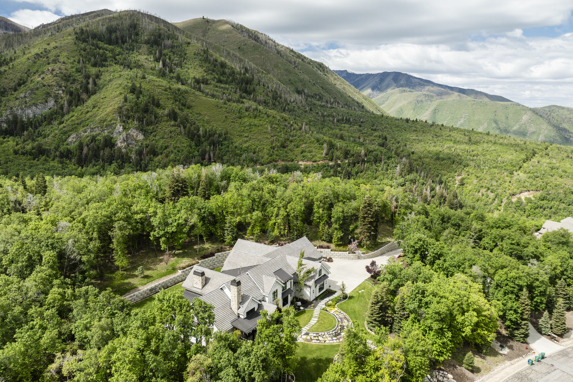  Stunning Woodland Hills Estate - 物件實景