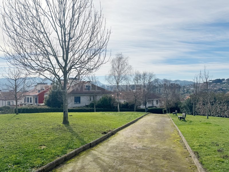 Pontevedra, Vigo, Castrelos - S?rdoma, S?rdoma Pon, Vigo, Galicia, ES, 4 Bedrooms Bedrooms, ,4 BathroomsBathrooms,Residential,For Sale,Pontevedra, Vigo, Castrelos - S?rdoma, S?rdoma Pon,1479301