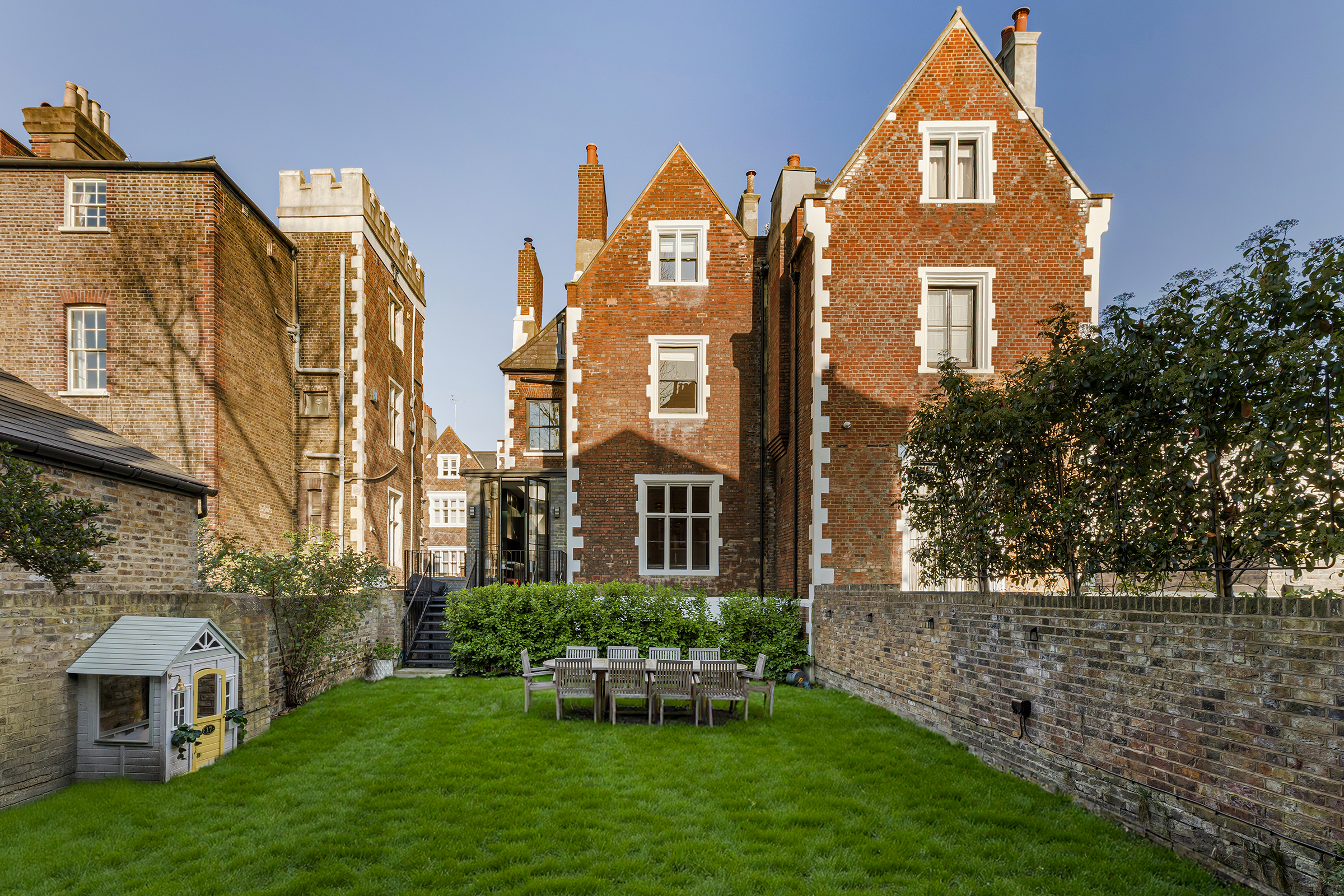  A Restored Victorian House with a Large Private Garden - 物件實景