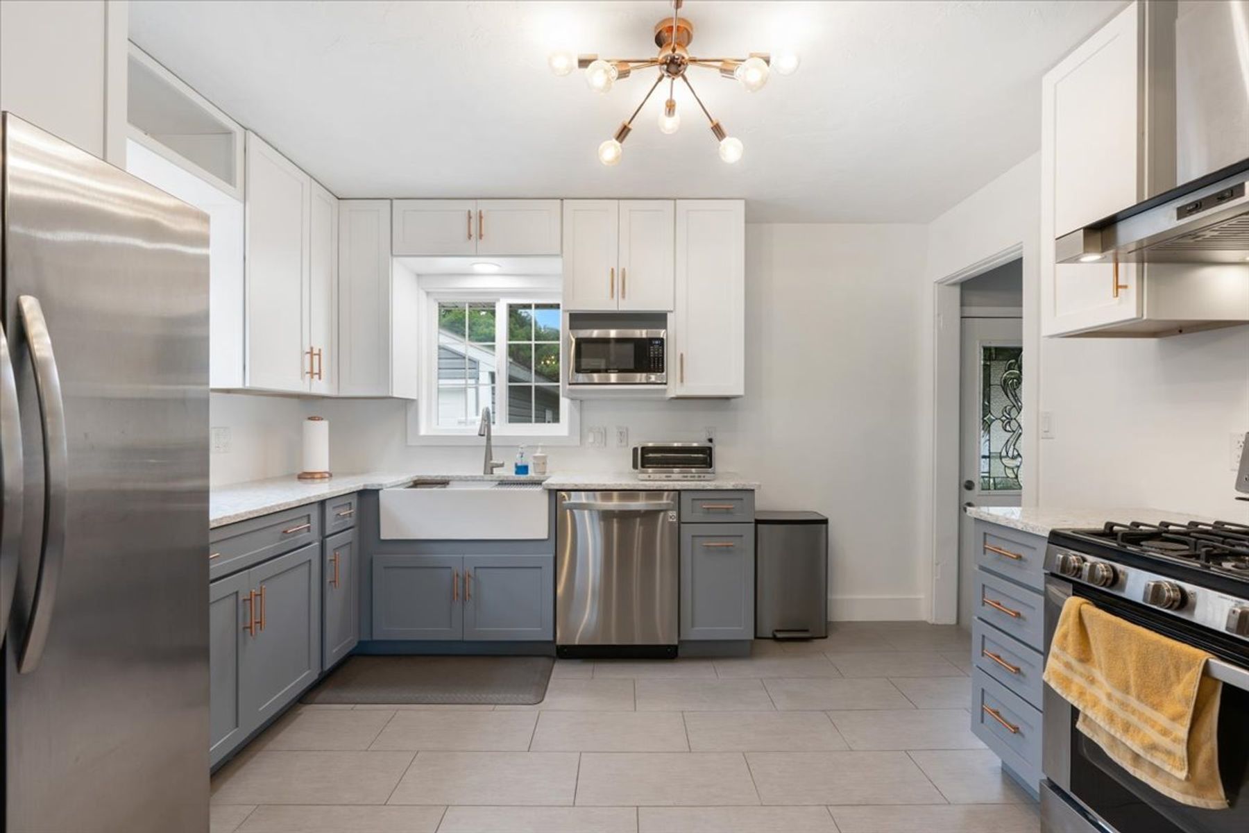  Beautifully Remodeled Rambler Near Downtown Rochester - 物件實景