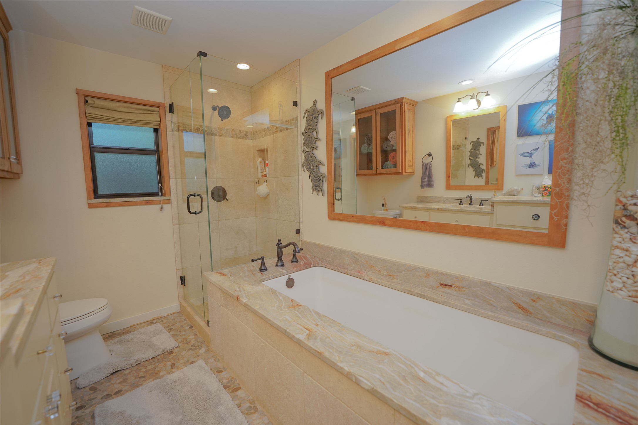 Fort Worth, Texas, 76116, United States, 4 Bedrooms Bedrooms, ,3 BathroomsBathrooms,Residential,For Sale,1901909