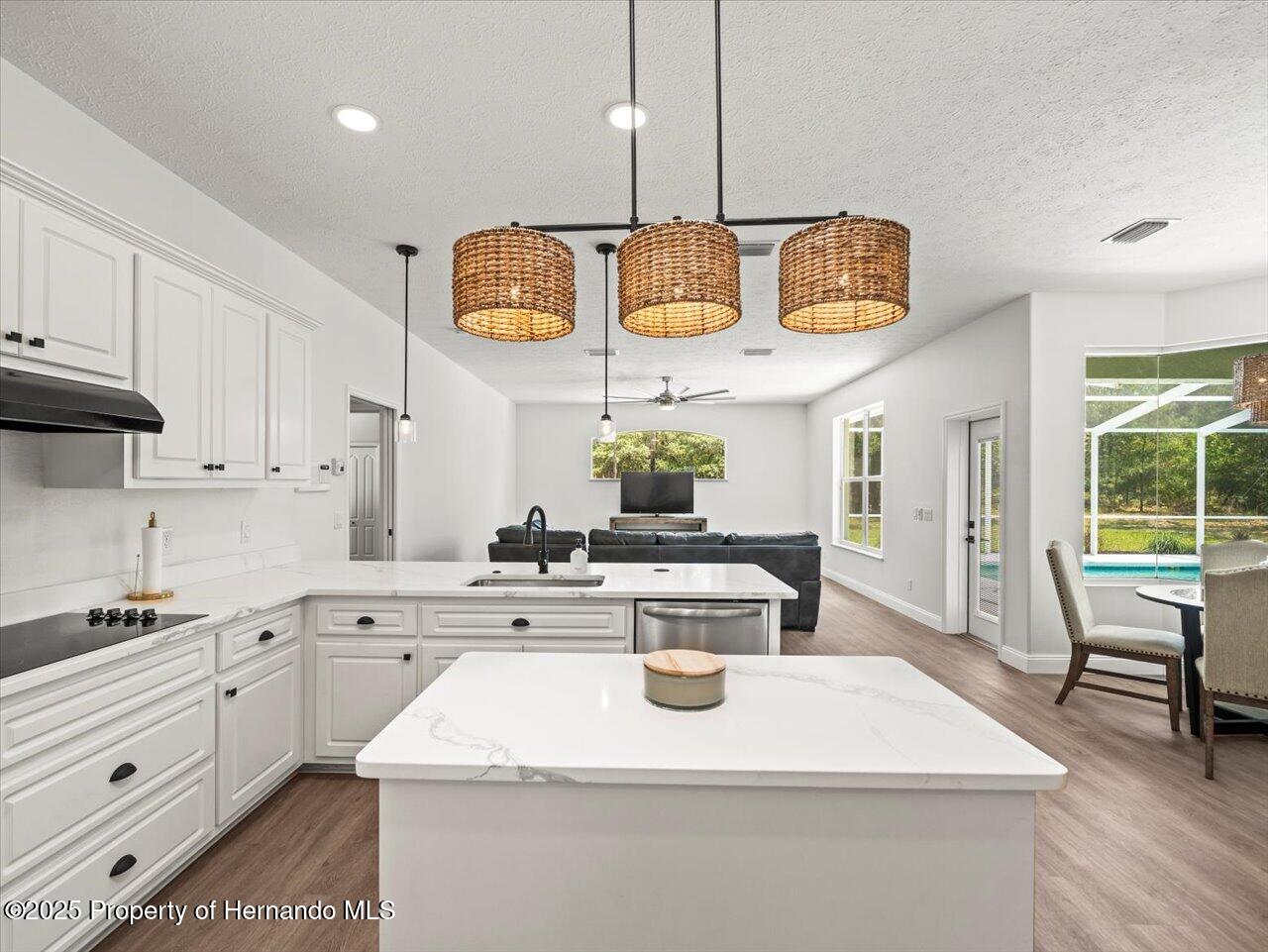 Inverness, Florida, 34453, United States, 4 Bedrooms Bedrooms, ,3 BathroomsBathrooms,Residential,For Sale,1846671