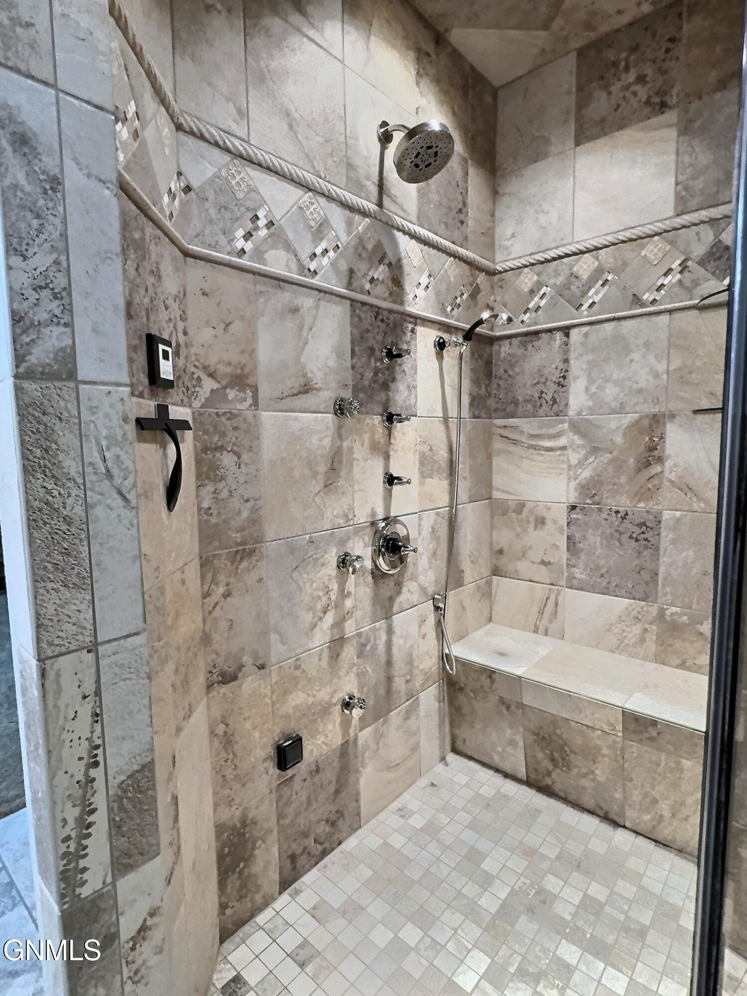 Bismarck, North Dakota, 58501, United States, 4 Bedrooms Bedrooms, ,4 BathroomsBathrooms,Residential,For Sale,2038873