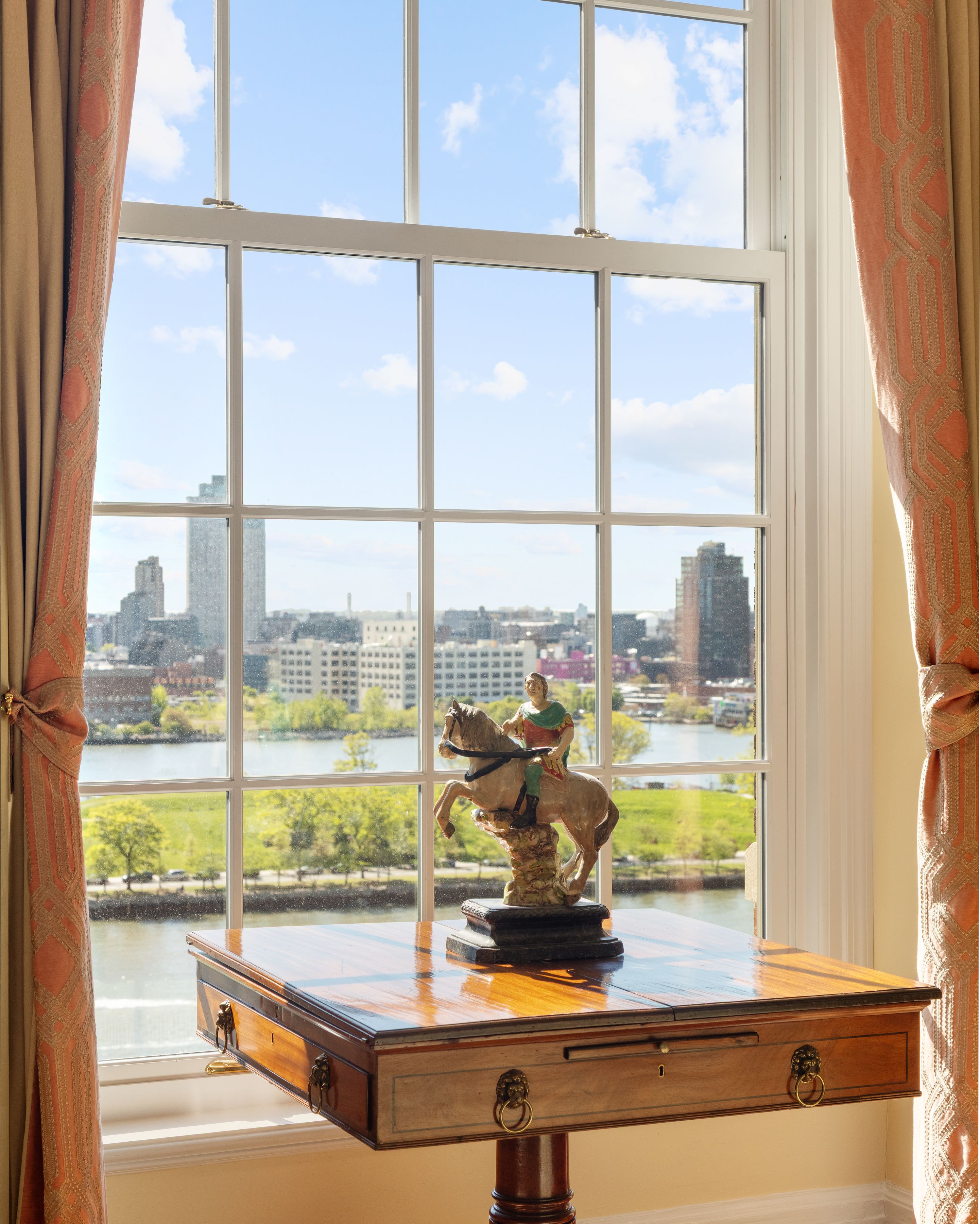  1 Sutton Place South - 物件實景