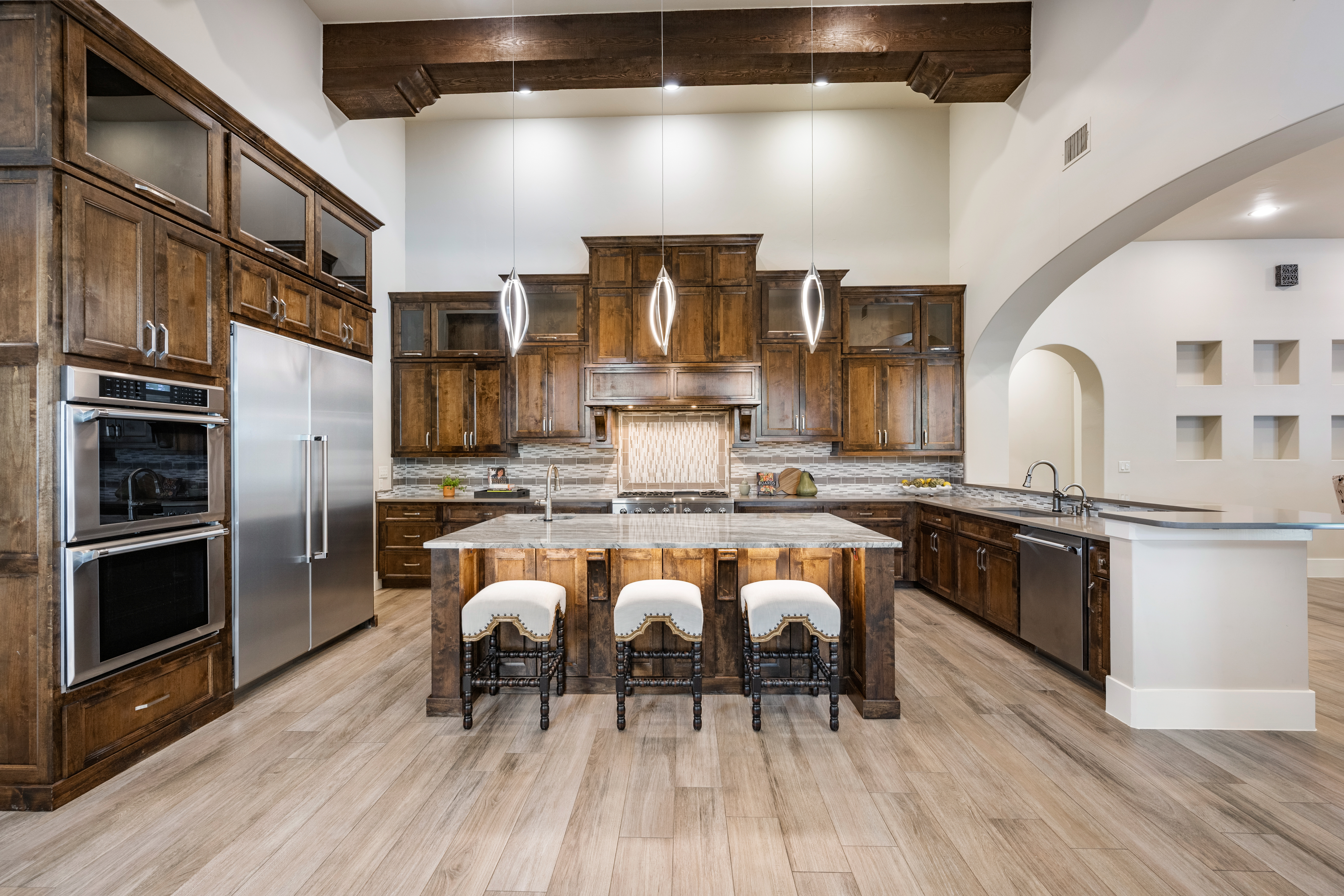  Defined By Timeless Santa Barbara Architecture And Exceptional Craftsmanship - 物件實景