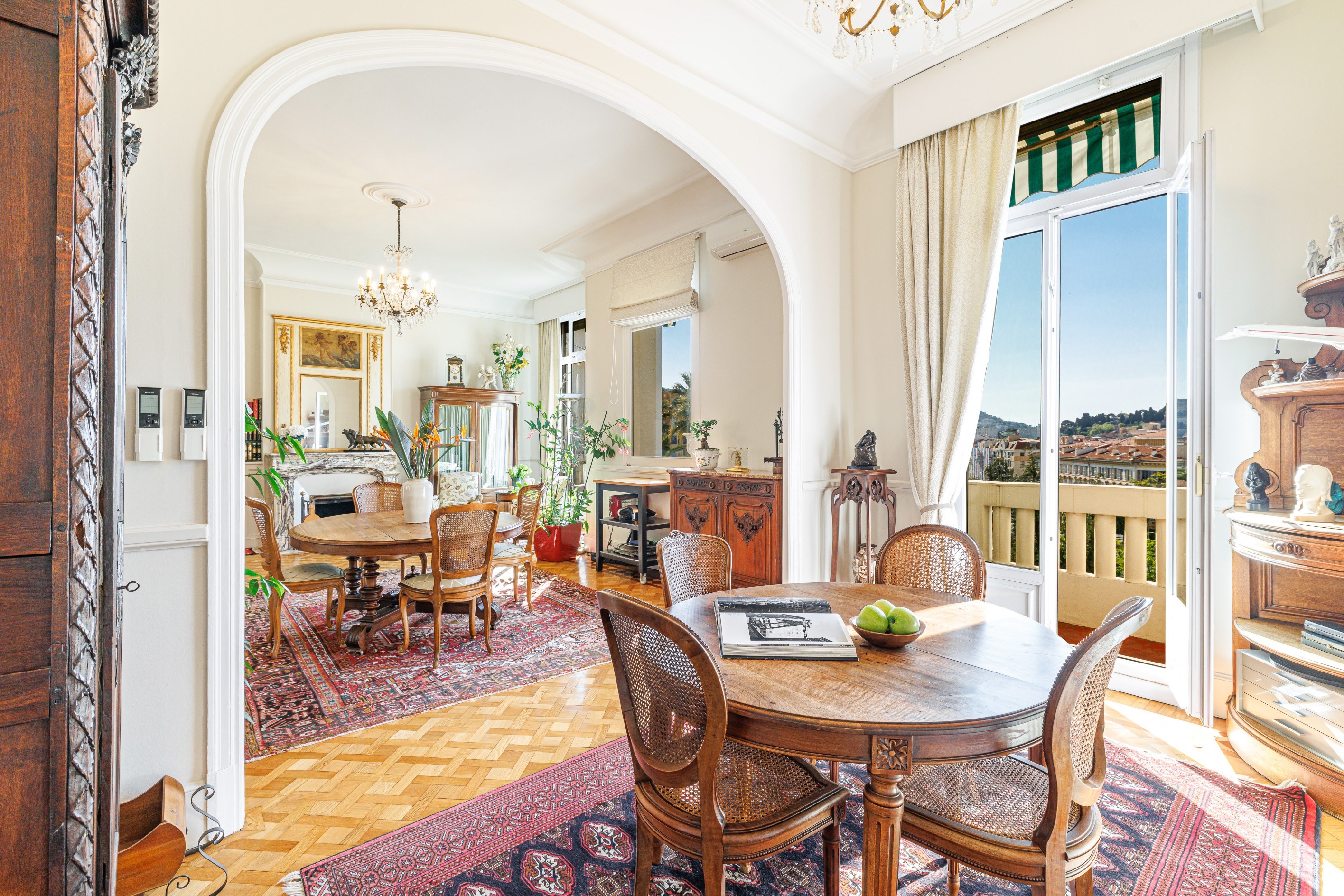  Top floor Art Deco apartment with 5 bedrooms in Nice Carabacel - 物件實景
