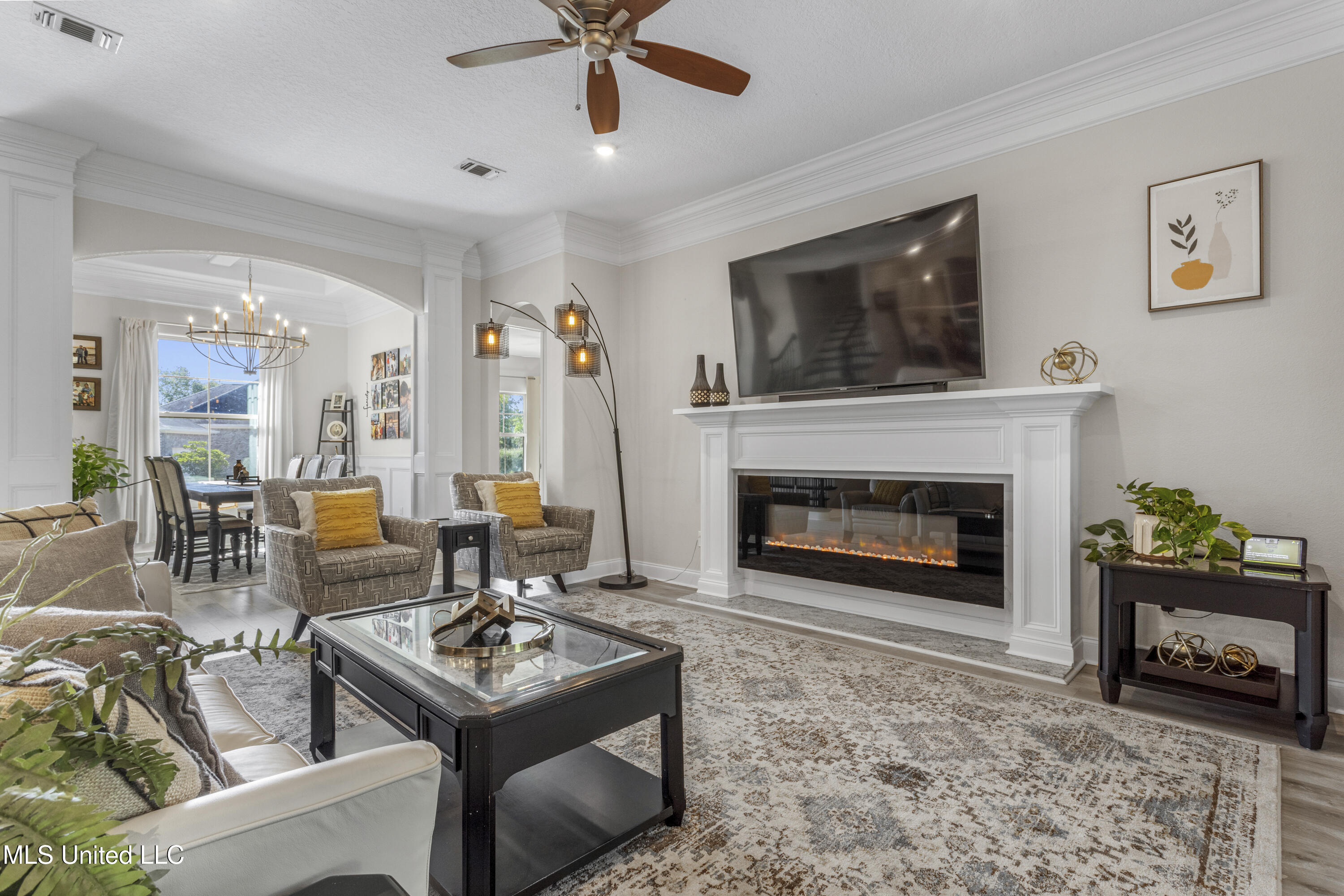 Ocean Springs, Mississippi, 39564, United States, 5 Bedrooms Bedrooms, ,3 BathroomsBathrooms,Residential,For Sale,1805037