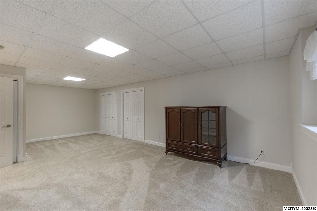 Mason City, Iowa, 50401, United States, 5 Bedrooms Bedrooms, ,4 BathroomsBathrooms,Residential,For Sale,1973709