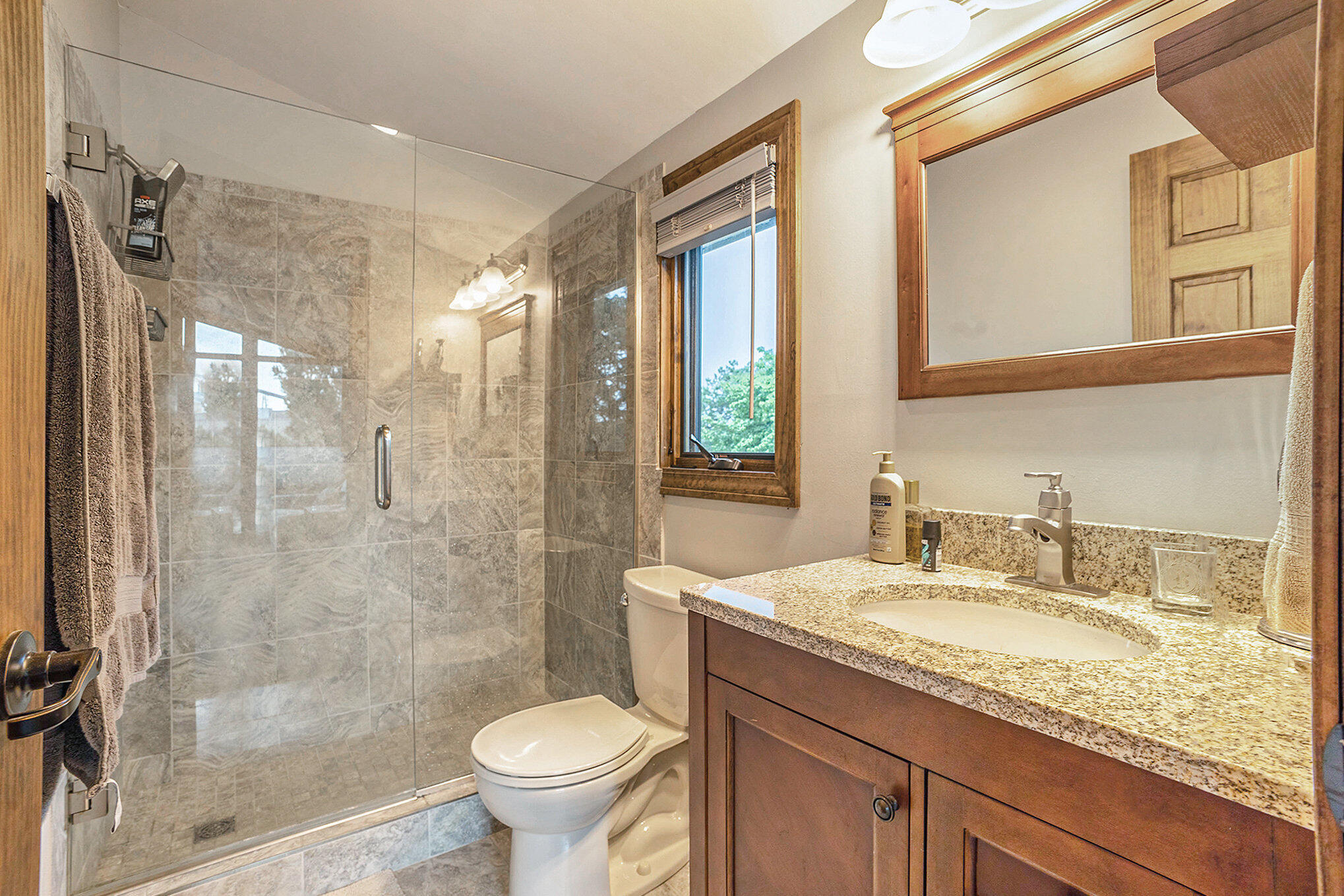 Michigan City, Indiana, 46360, United States, 3 Bedrooms Bedrooms, ,4 BathroomsBathrooms,Residential,For Sale,1904264