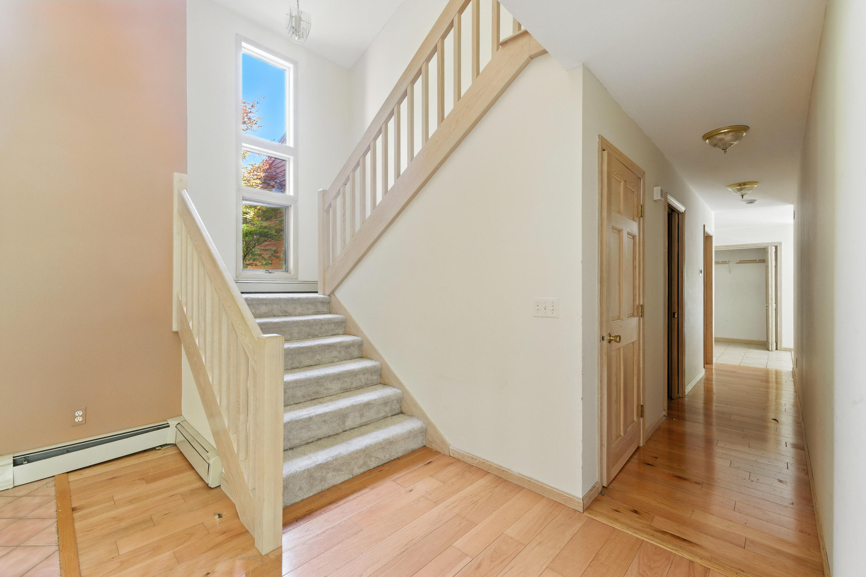 Lewiston, Maine, 04240, United States, 4 Bedrooms Bedrooms, ,3 BathroomsBathrooms,Residential,For Sale,1770488