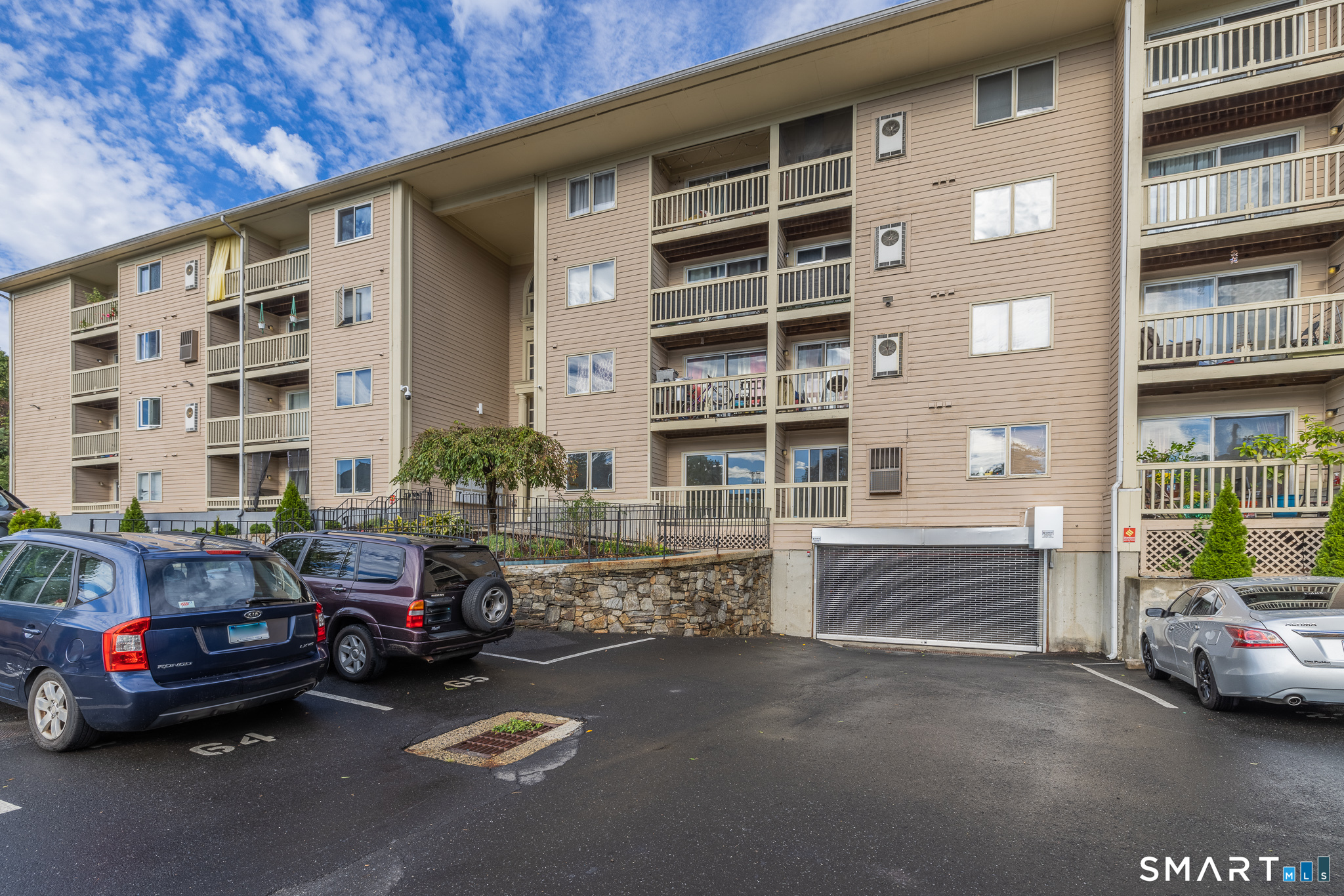 Lindley St, Bridgeport, CT 06606