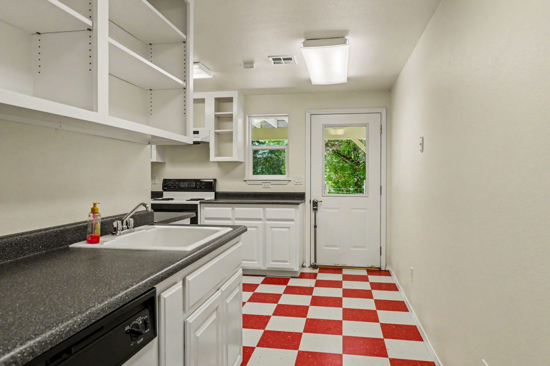  7833 Lower River Road Grants Pass, OR 97526 - 物件實景