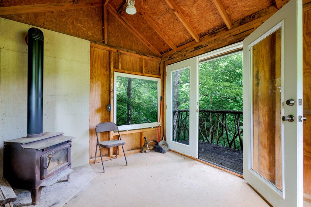 Hayesville, North Carolina, 28904, United States, 4 Bedrooms Bedrooms, ,2 BathroomsBathrooms,Residential,For Sale,1871296