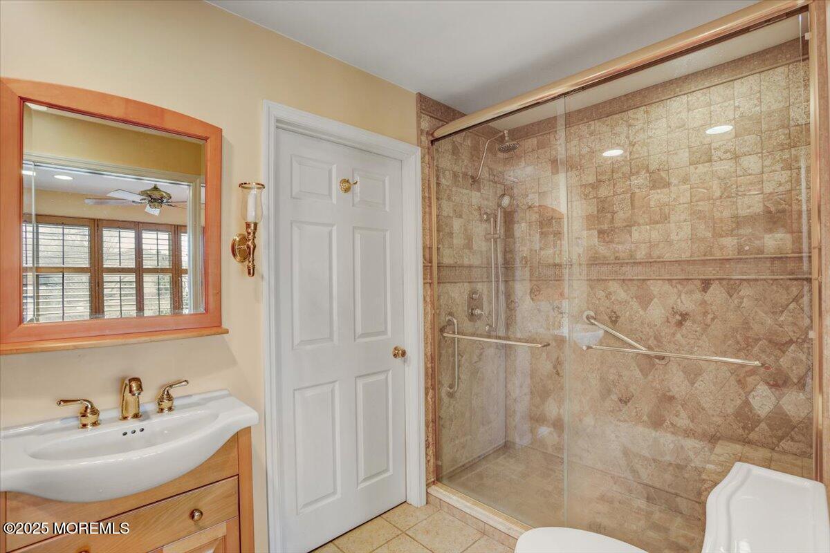 Freehold, New Jersey, 07728, United States, 5 Bedrooms Bedrooms, ,4 BathroomsBathrooms,Residential,For Sale,1974683