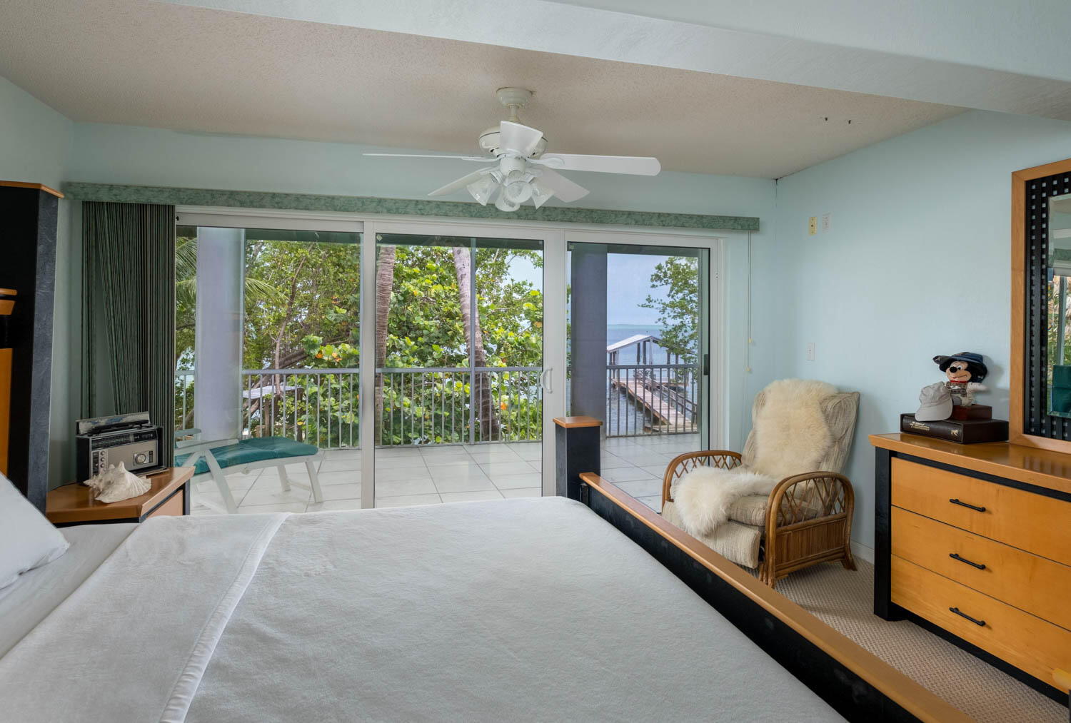 ISLAMORADA, Florida, 33036, United States, 5 Bedrooms Bedrooms, ,3 BathroomsBathrooms,Residential,For Sale,1828354