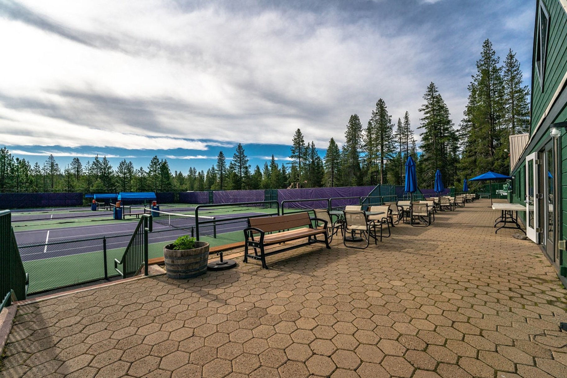  Updated Tahoe Donner retreat with a greenbelt setting - 物件實景