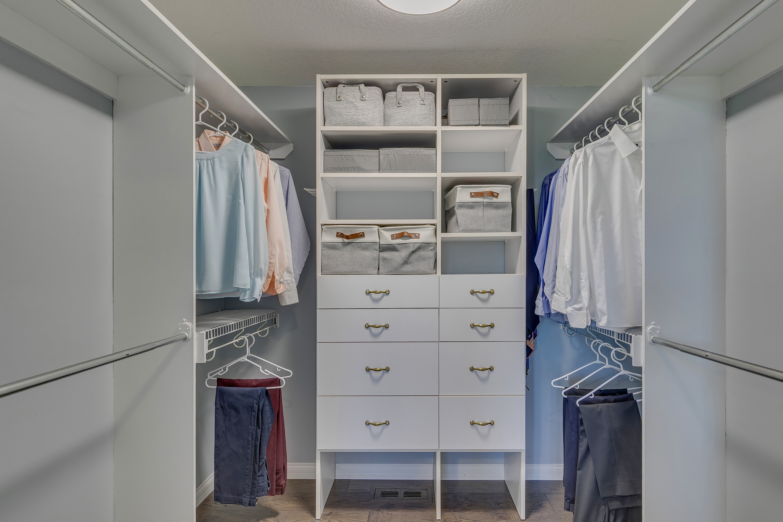  20 Acre Storybook Property - 物件實景