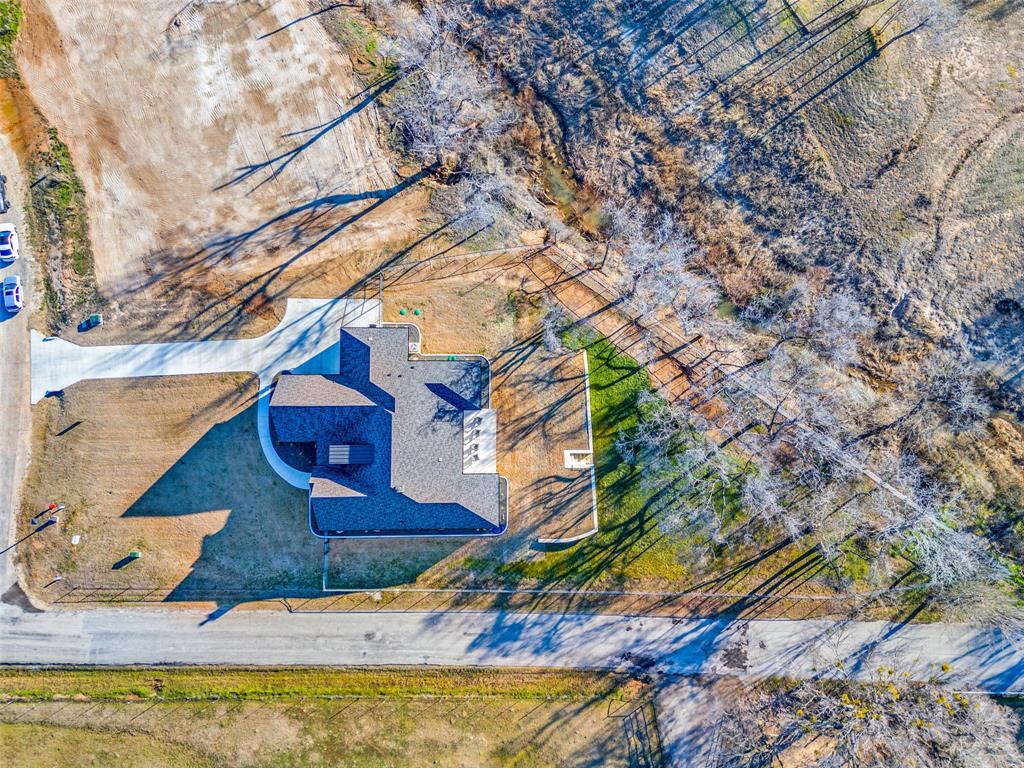 Springtown, Texas, 76082, United States, 5 Bedrooms Bedrooms, ,3 BathroomsBathrooms,Residential,For Sale,1805360