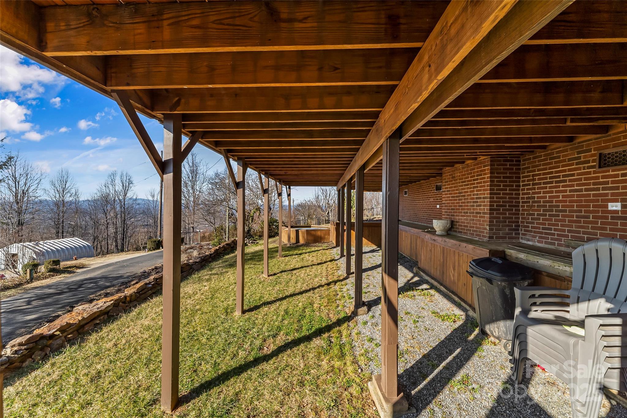 Valdese, North Carolina, 28690, United States, 3 Bedrooms Bedrooms, ,4 BathroomsBathrooms,Residential,For Sale,1722009
