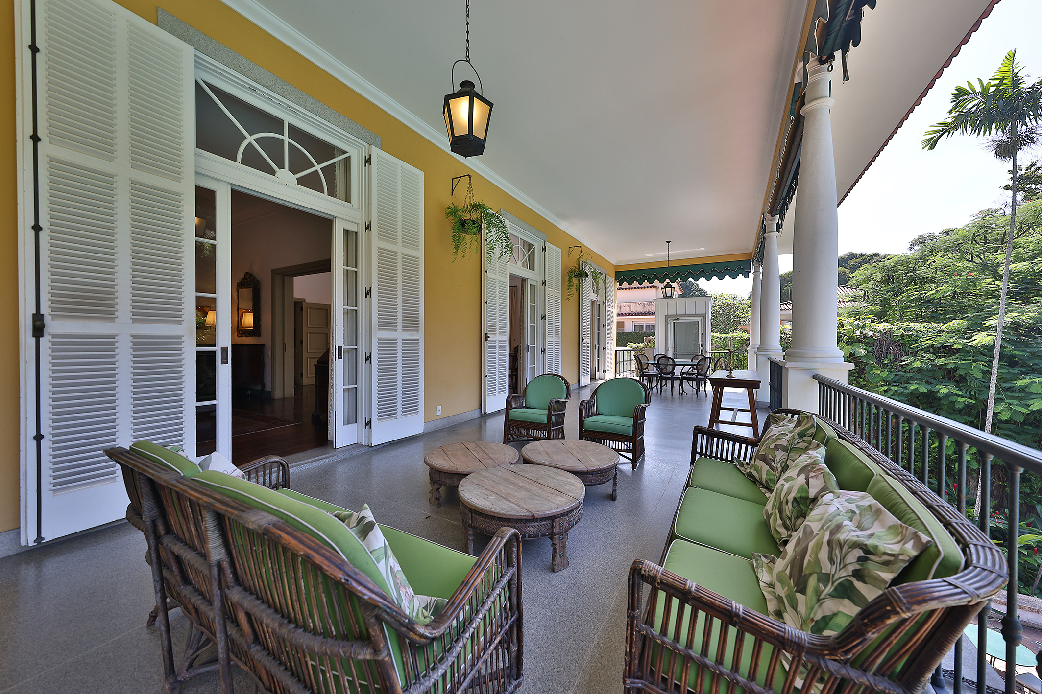  Estate surrounded by greenery with expansive grounds and amenities - 物件實景