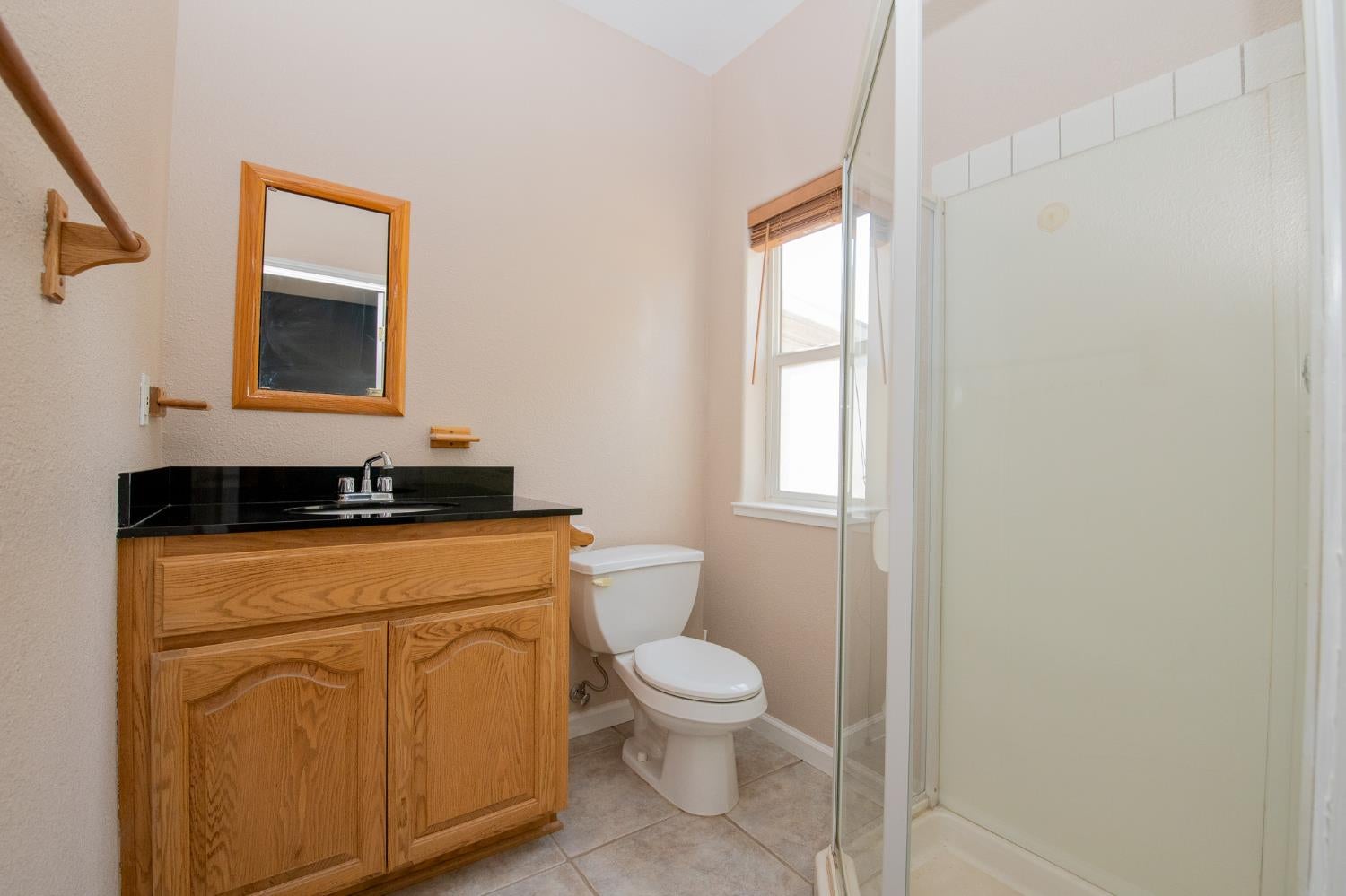 Arbuckle, California, 95912, United States, 3 Bedrooms Bedrooms, ,2 BathroomsBathrooms,Residential,For Sale,1991763