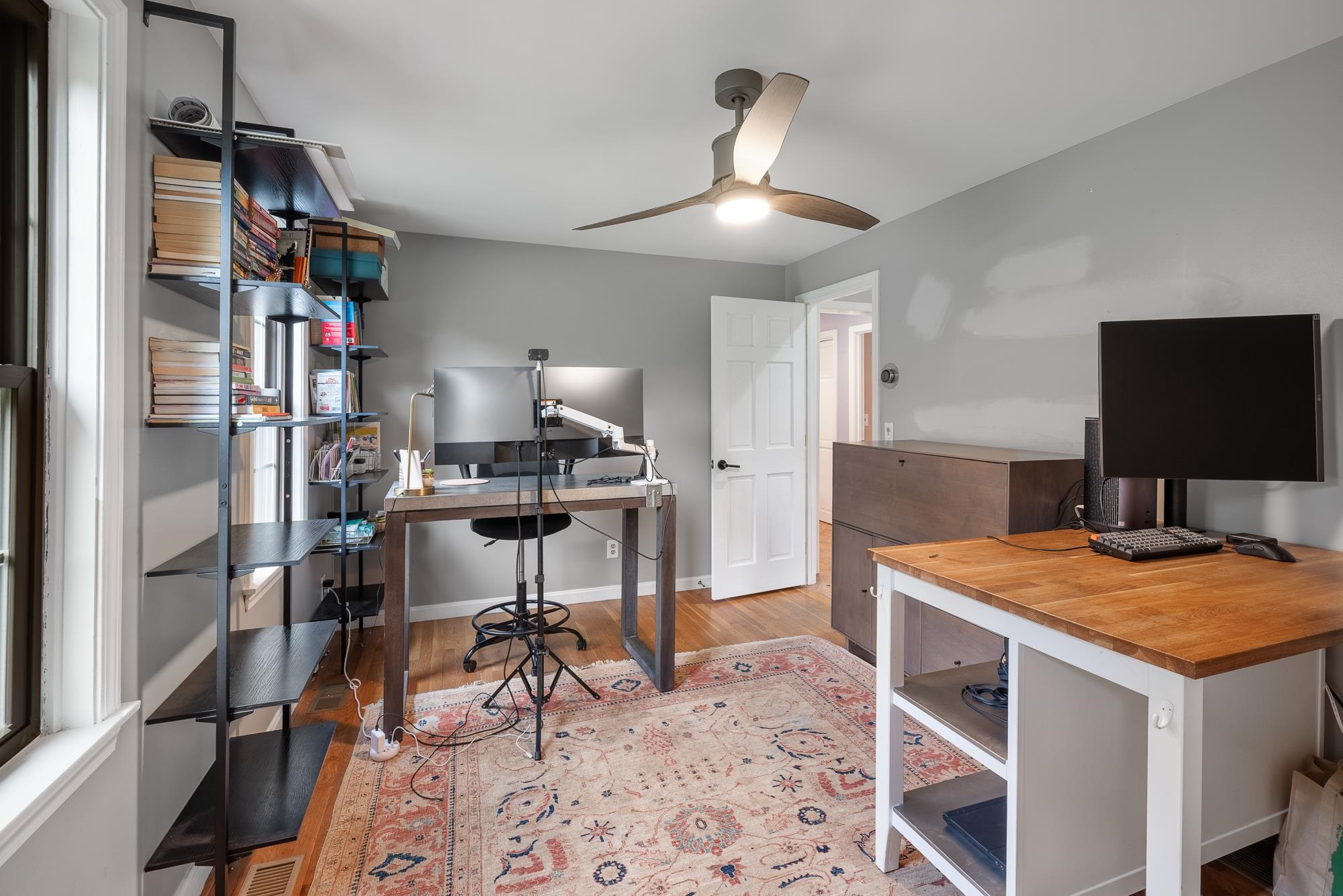 Norwich, Vermont, 05055, United States, 3 Bedrooms Bedrooms, ,2 BathroomsBathrooms,Residential,For Sale,1993017