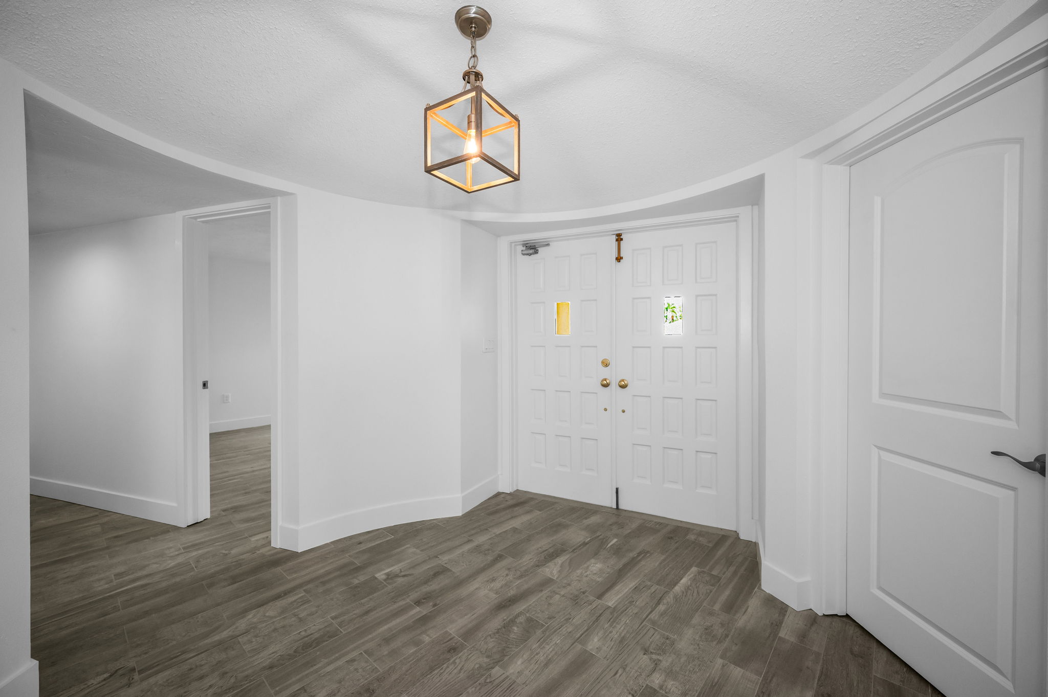 St Petersburg Beach, Florida, 33703, United States, 3 Bedrooms Bedrooms, ,2 BathroomsBathrooms,Residential,For Sale,1979522