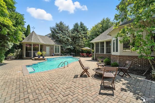 MONROE, Michigan, 48162, United States, 4 Bedrooms Bedrooms, ,7 BathroomsBathrooms,Residential,For Sale,1995576