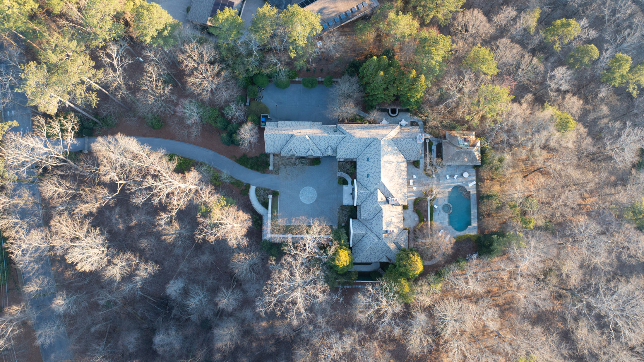  Magnificent Buckhead Home on 2.2+/- Acres with Pool and Pool House - 物件實景