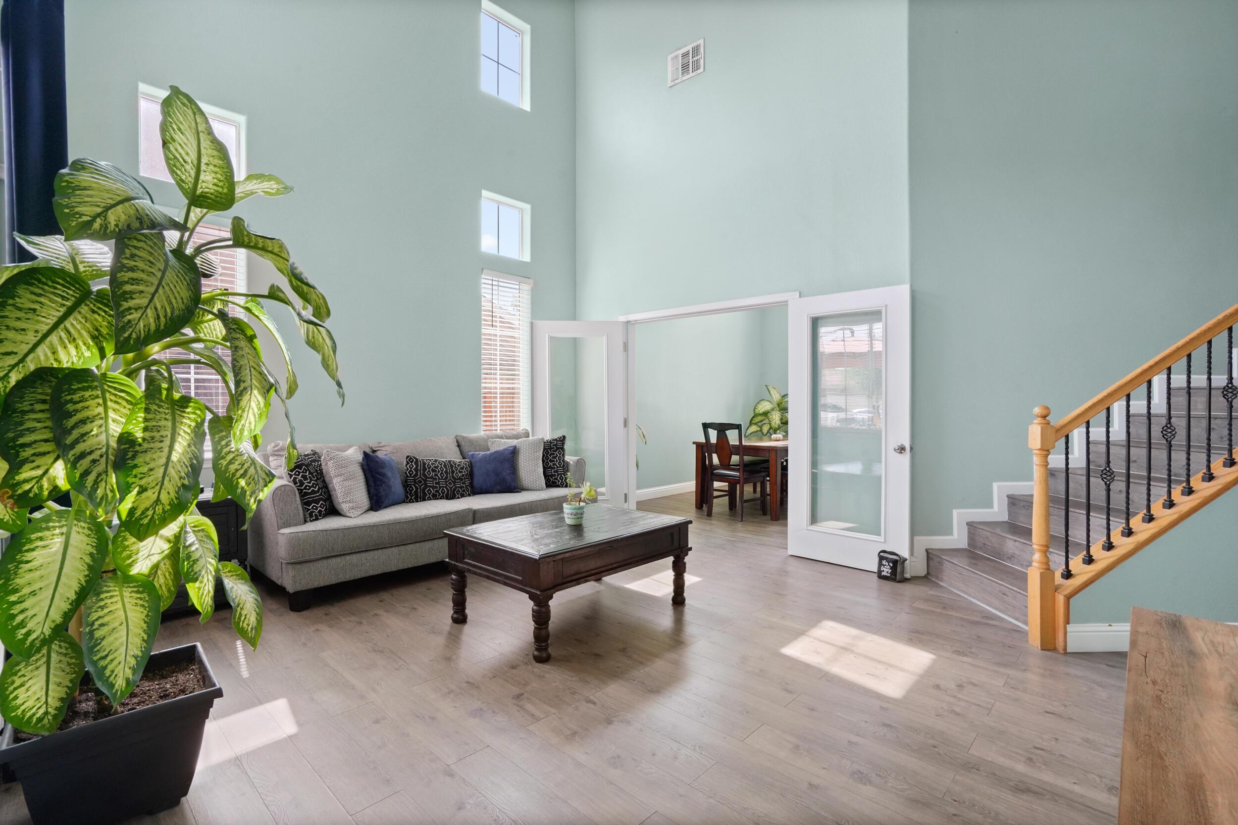 Porterville, California, 93257, United States, 5 Bedrooms Bedrooms, ,3 BathroomsBathrooms,Residential,For Sale,1983306