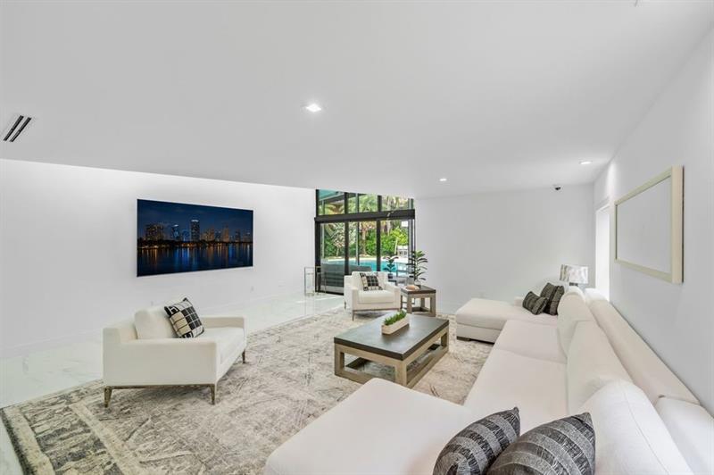 Sea Ranch Lakes, Florida, 33308, United States, 5 Bedrooms Bedrooms, ,7 BathroomsBathrooms,Residential,For Sale,1951664