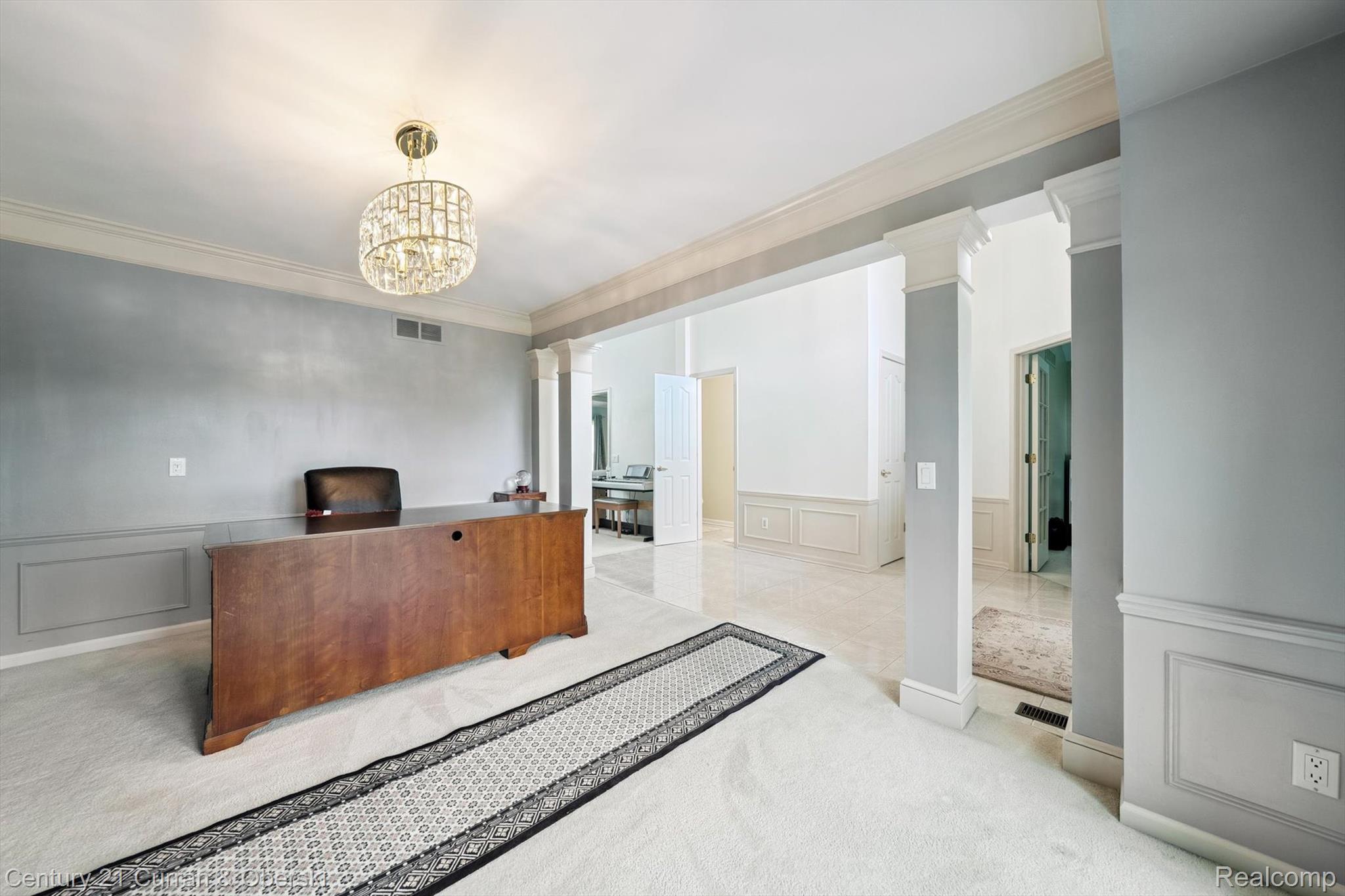 Canton Charter Township, Michigan, 48187, United States, 4 Bedrooms Bedrooms, ,3 BathroomsBathrooms,Residential,For Sale,1977619