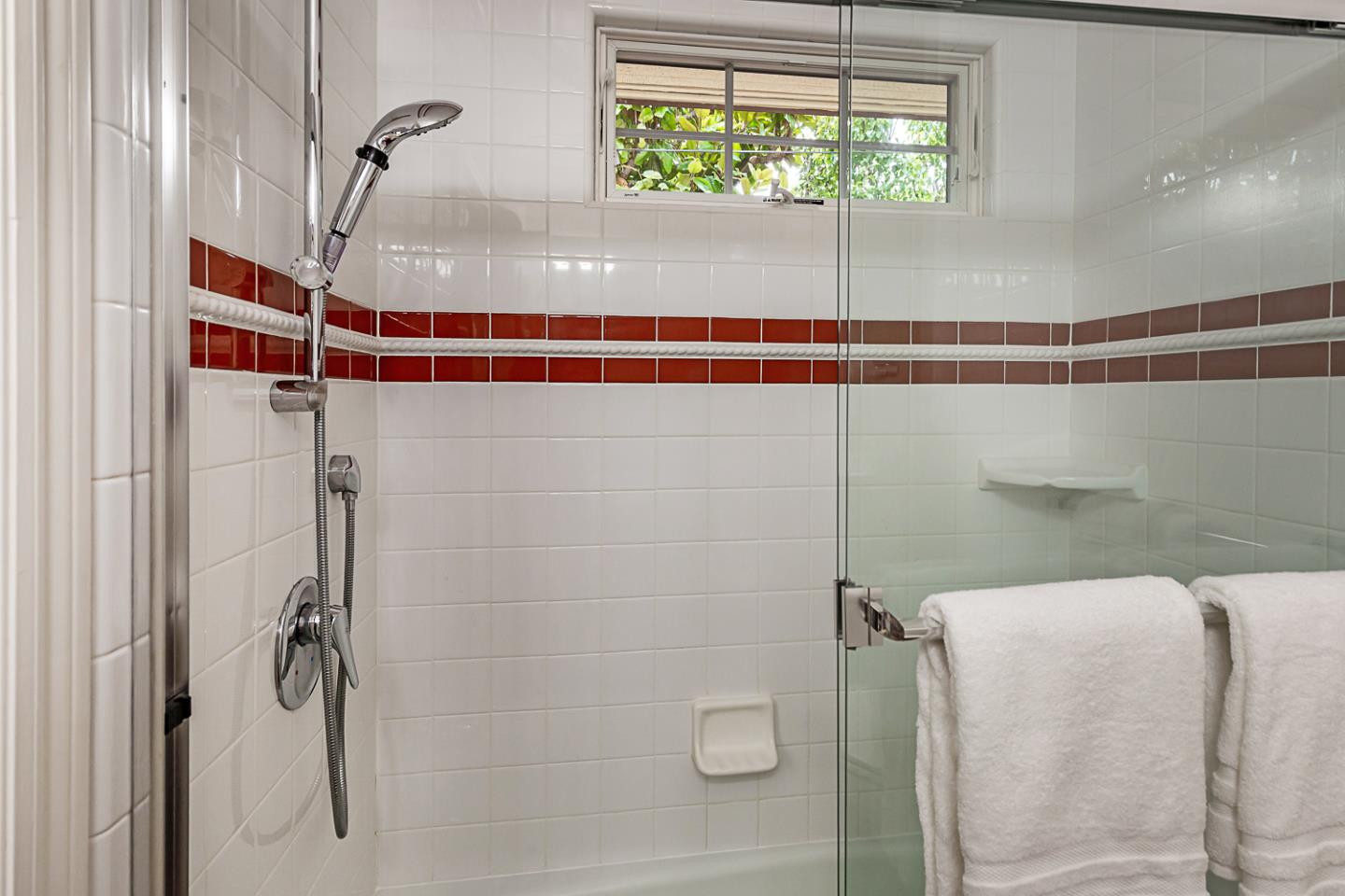 San Mateo, California, 94402, United States, 5 Bedrooms Bedrooms, ,4 BathroomsBathrooms,Residential,For Sale,1901144