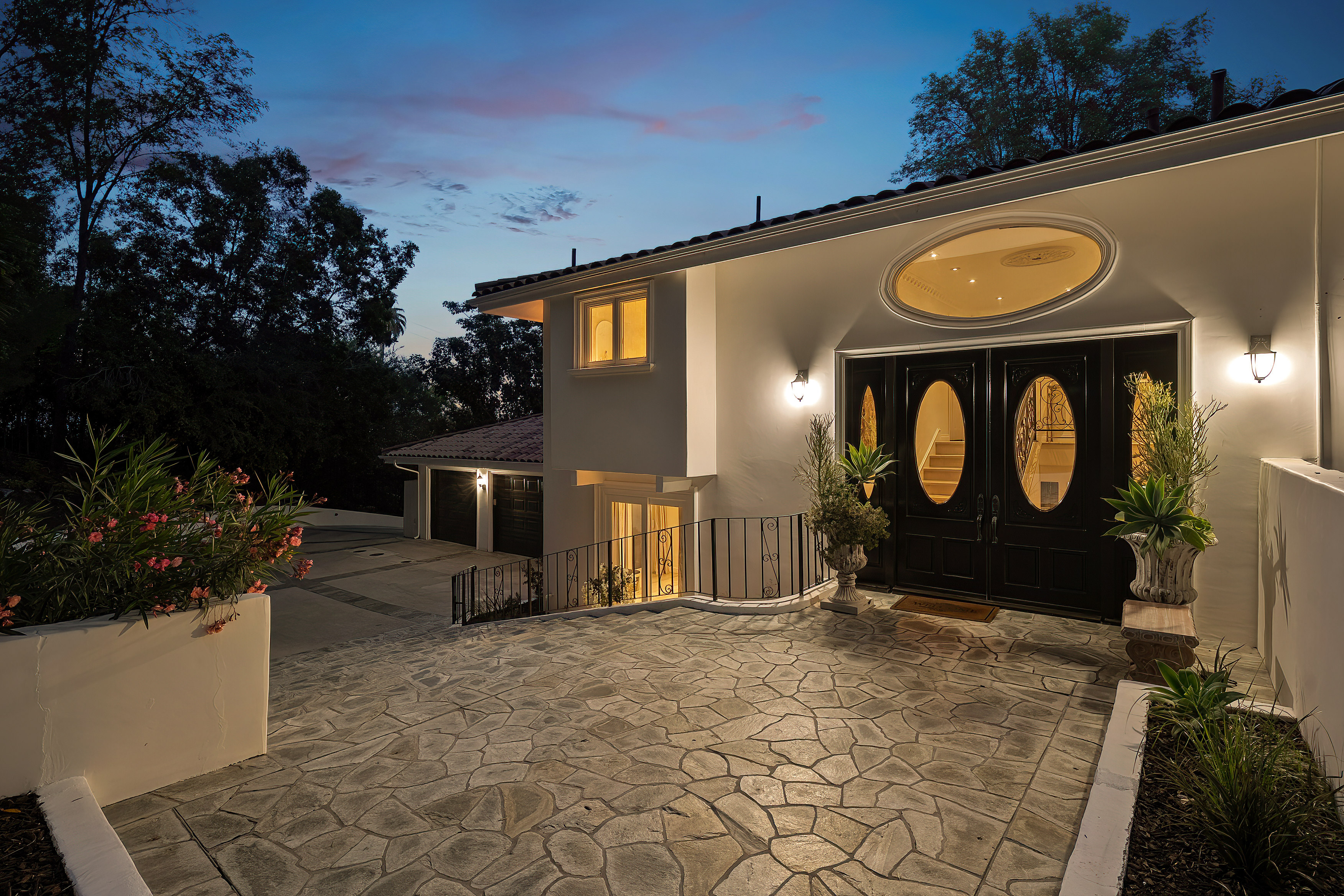  4807 Brewster Drive - 物件實景