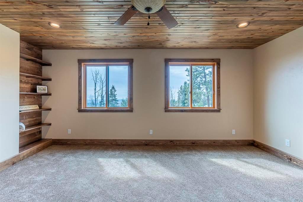 Durango, Colorado, 81301, United States, 3 Bedrooms Bedrooms, ,4 BathroomsBathrooms,Residential,For Sale,1787278