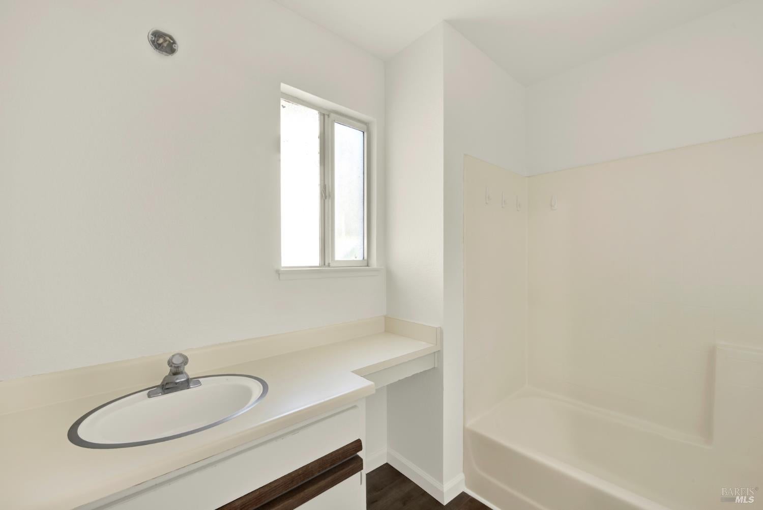 Suisun City, California, 94585, United States, 4 Bedrooms Bedrooms, ,3 BathroomsBathrooms,Residential,For Sale,1989604