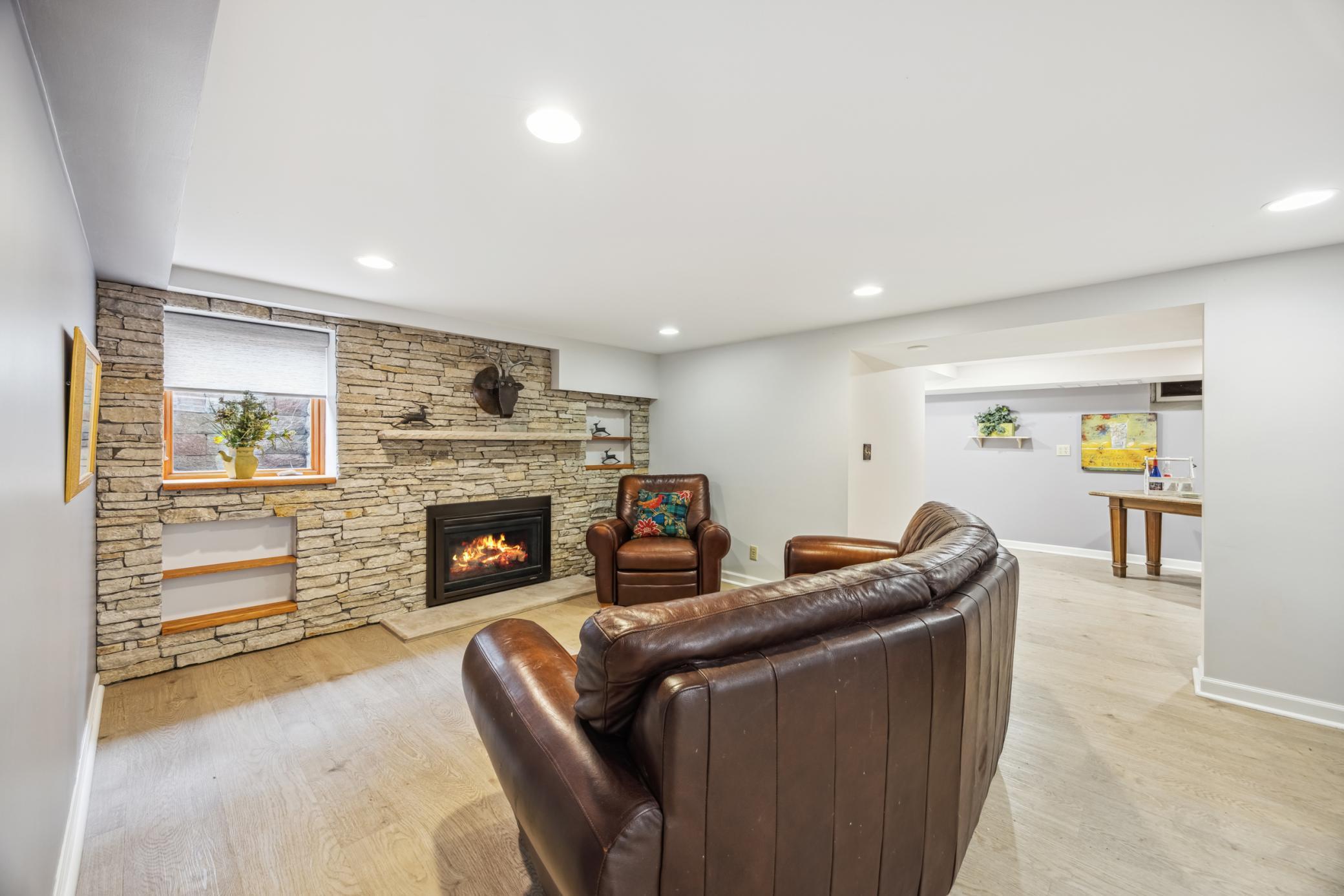 Brooklyn Center, Minnesota, 55429, United States, 5 Bedrooms Bedrooms, ,2 BathroomsBathrooms,Residential,For Sale,1906569