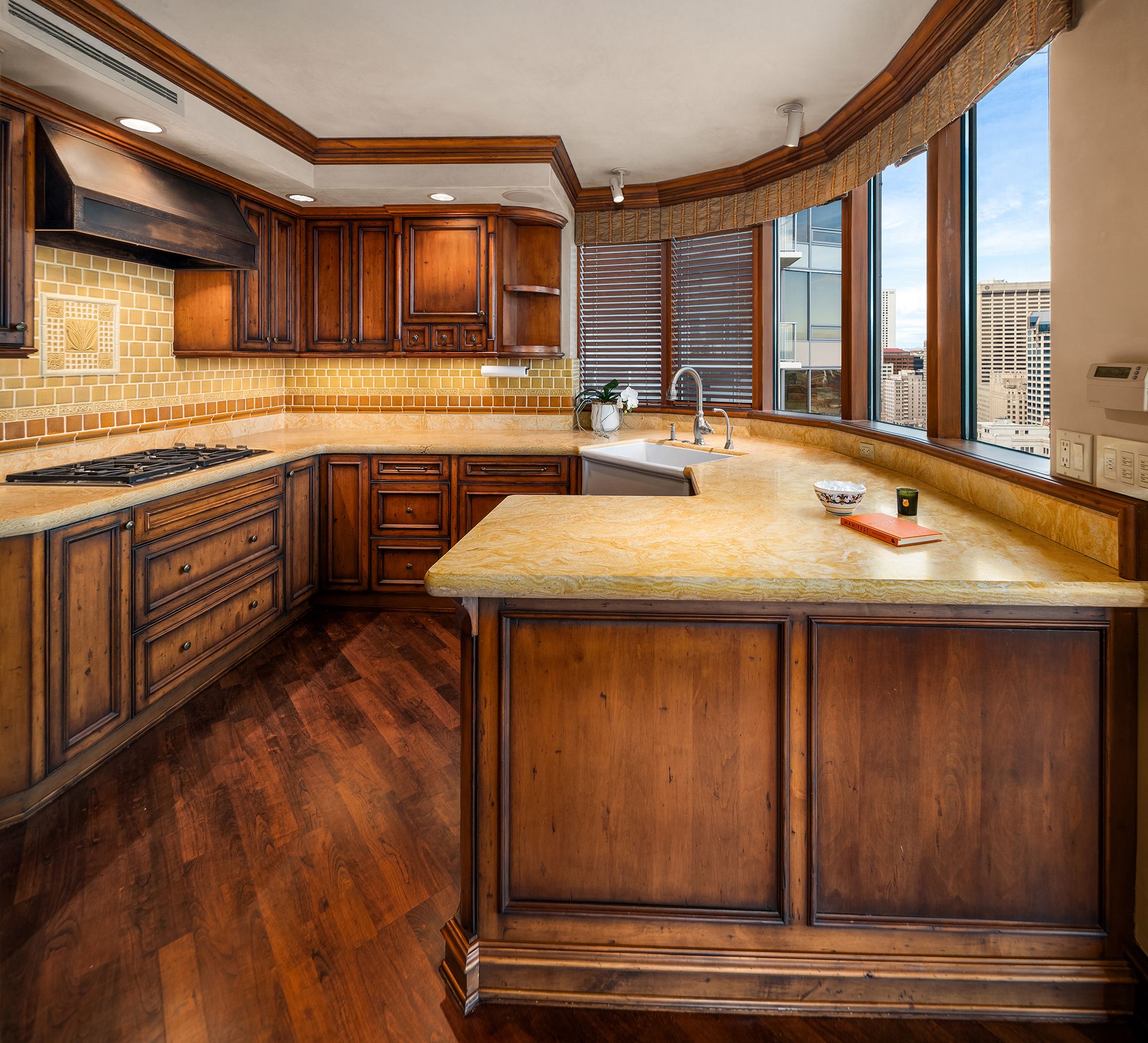  2000 1st Ave Unit #2504, Seattle, WA 98121 - 物件實景