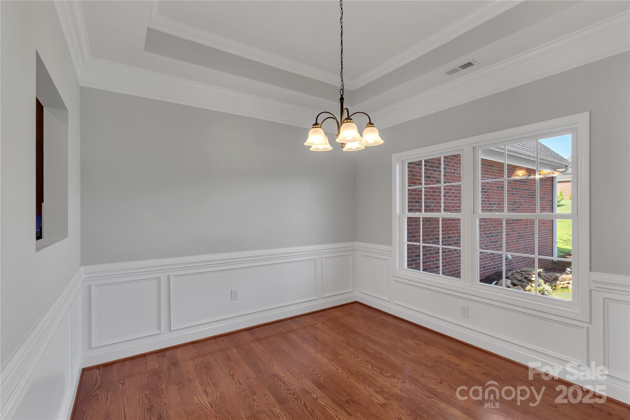 Shelby, North Carolina, 28150, United States, 3 Bedrooms Bedrooms, ,4 BathroomsBathrooms,Residential,For Sale,1868459