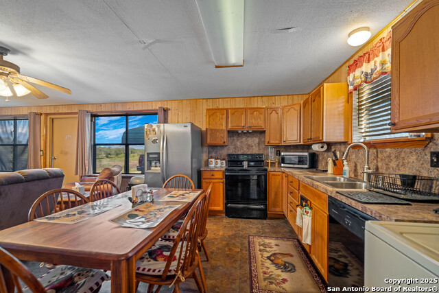 Kingsbury, Texas, 78638, United States, ,Residential,For Sale,1988121