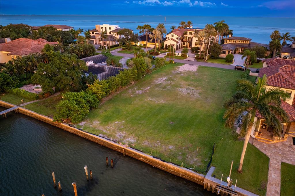 St Petersburg, Florida, 33704, United States, 6 Bedrooms Bedrooms, ,8 BathroomsBathrooms,Residential,For Sale,1897556