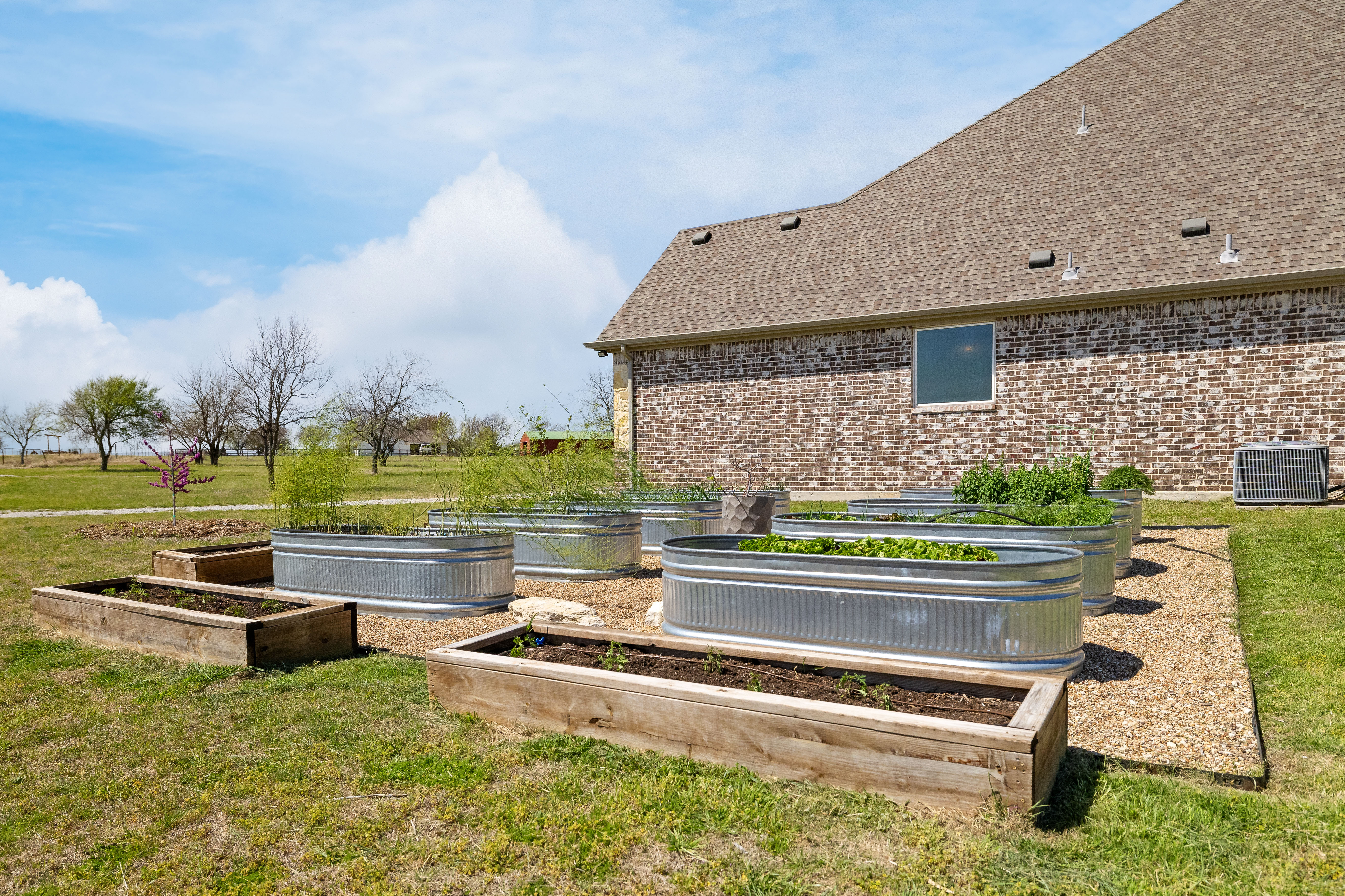  8.53-Acre Homestead With No HOA in Justin, Texas - 物件實景