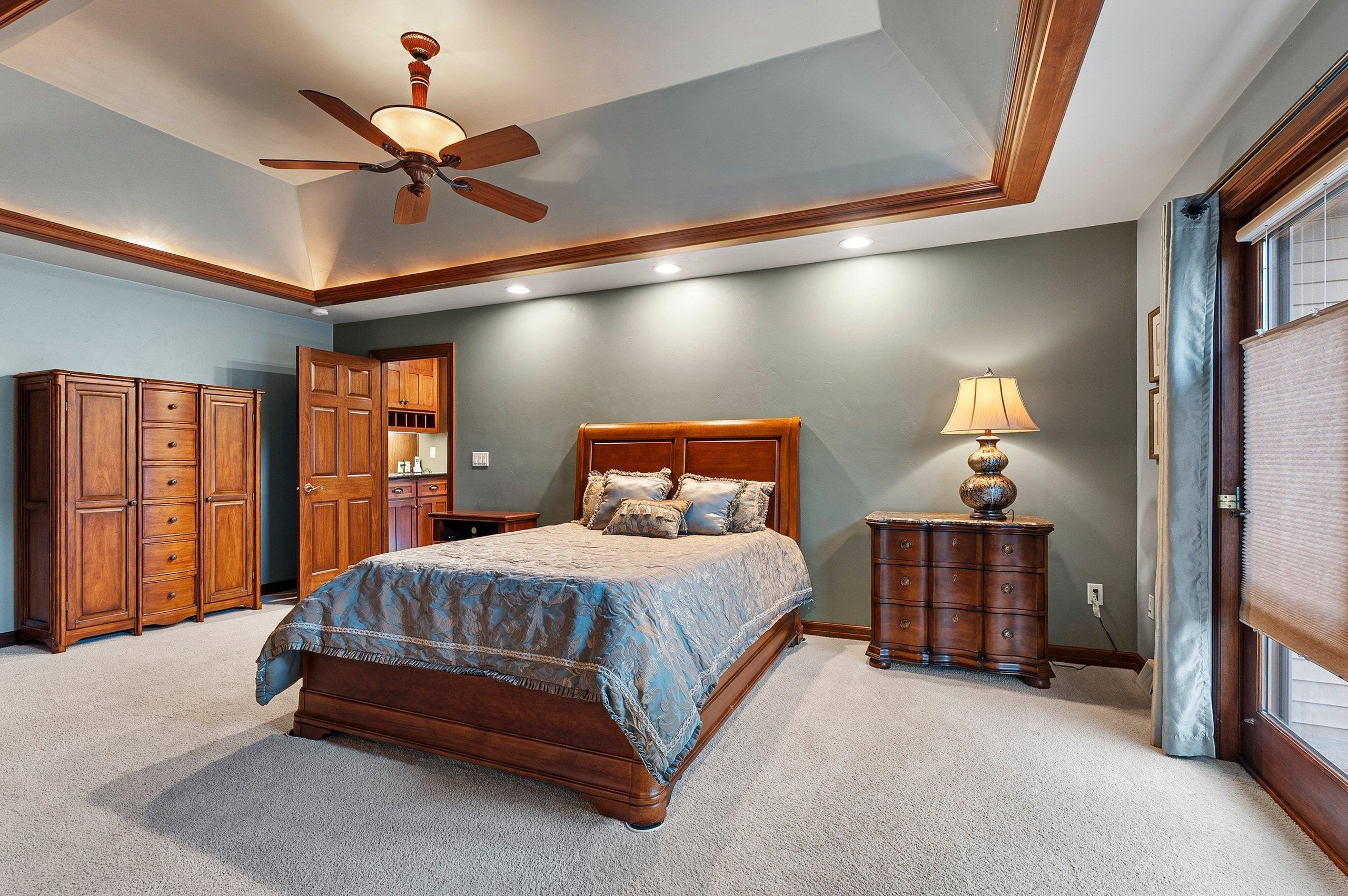 DE PERE, Wisconsin, 54115, United States, 3 Bedrooms Bedrooms, ,4 BathroomsBathrooms,Residential,For Sale,2048400