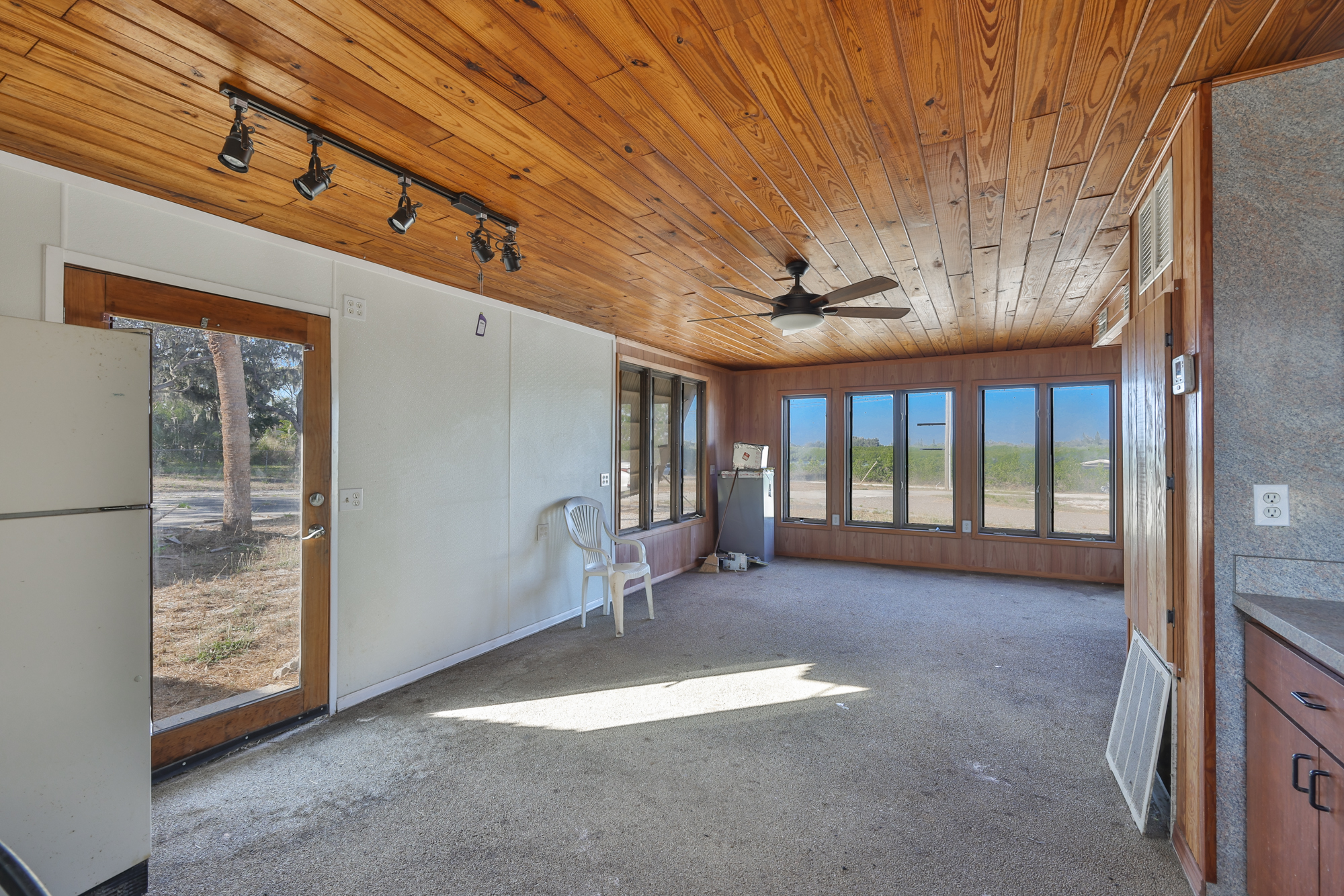 Ruskin, Florida, 33570, United States, 3 Bedrooms Bedrooms, ,2 BathroomsBathrooms,Residential,For Sale,2002551