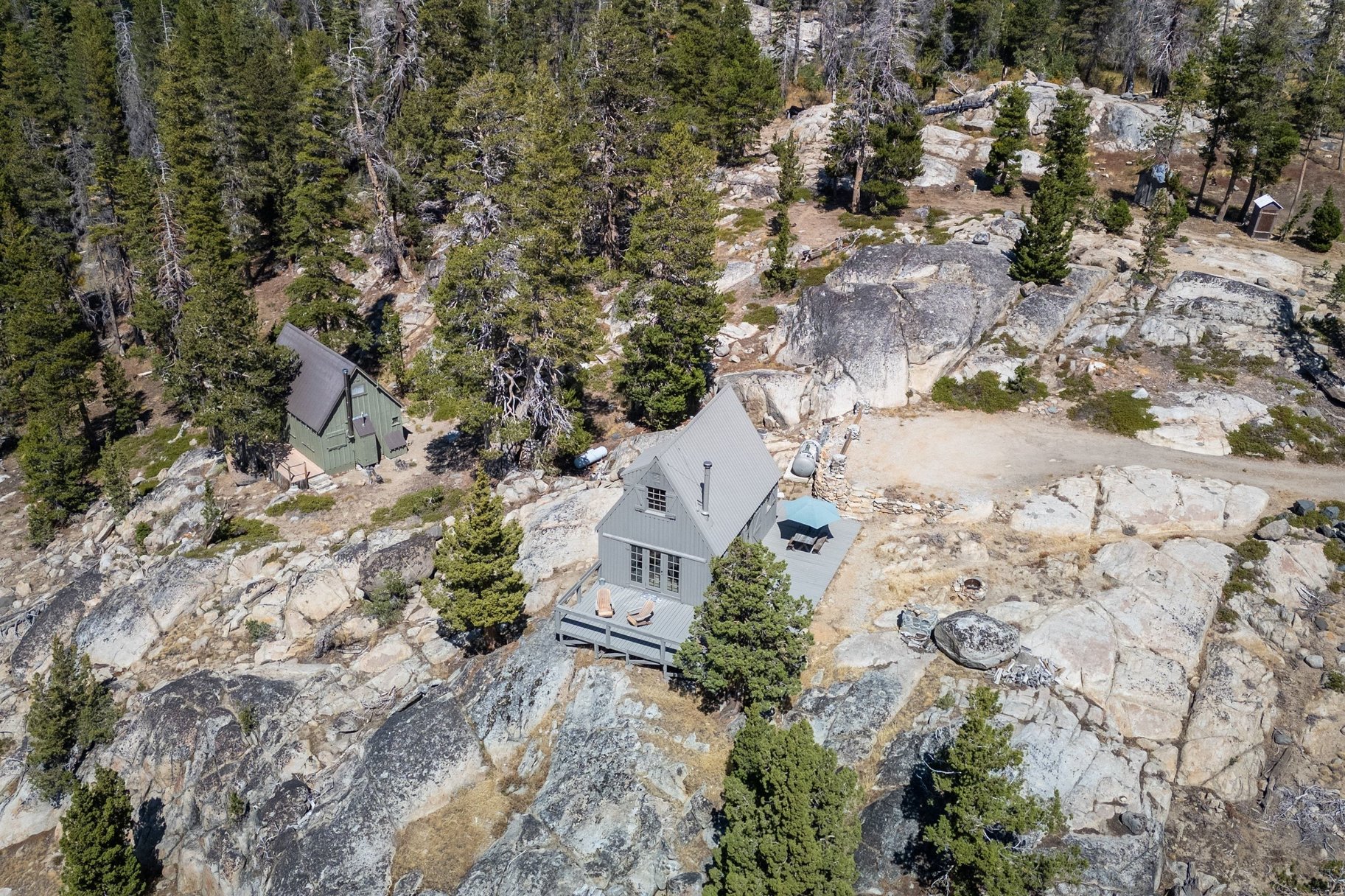  The Juniper Cabin: A Wild Invitation to See the World Differently - 物件實景