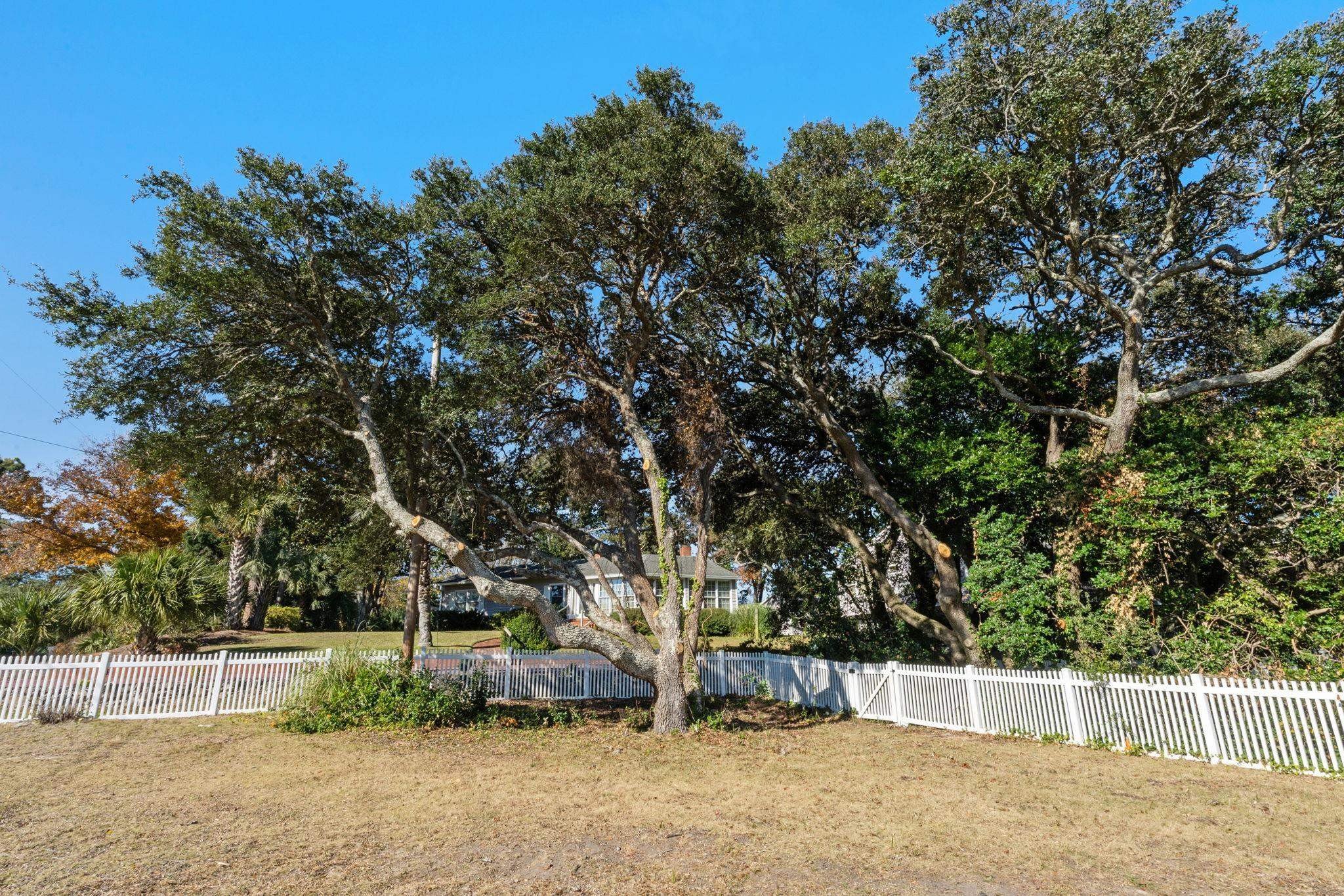 Myrtle Beach, South Carolina, 29572, United States, 5 Bedrooms Bedrooms, ,6 BathroomsBathrooms,Residential,For Sale,2049243