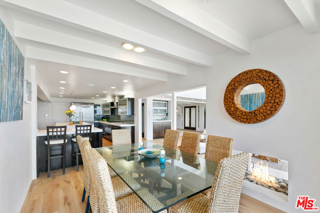 Malibu, California, 90265, United States, 3 Bedrooms Bedrooms, ,4 BathroomsBathrooms,Residential,For Sale,1807694