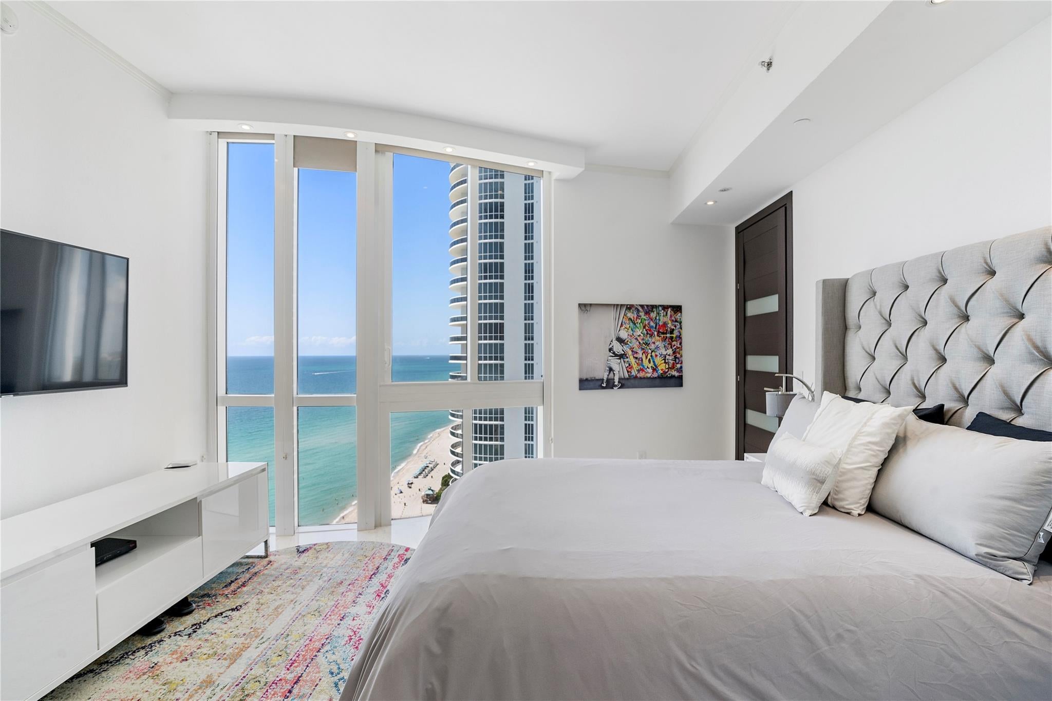 Sunny Isles Beach, Florida, 33160, United States, 3 Bedrooms Bedrooms, ,4 BathroomsBathrooms,Residential,For Sale,1824063