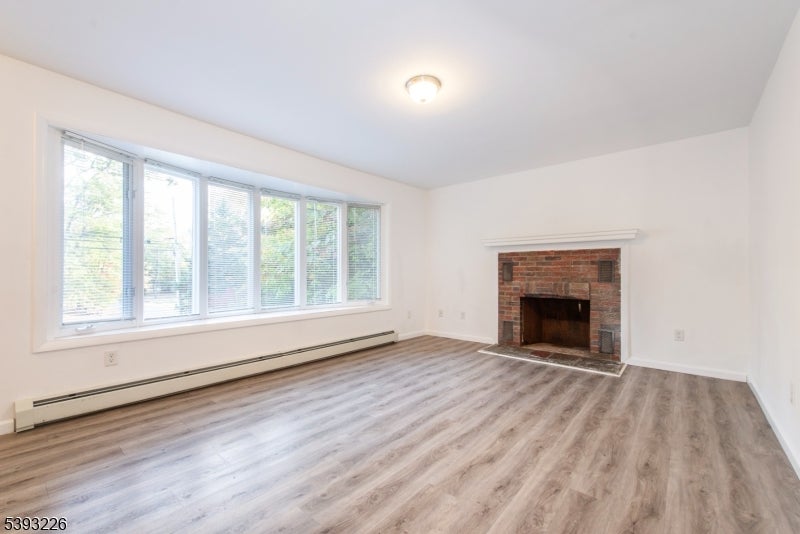 North Haledon Boro, New Jersey, 07508, United States, 5 Bedrooms Bedrooms, ,2 BathroomsBathrooms,Residential,For Sale,1976874