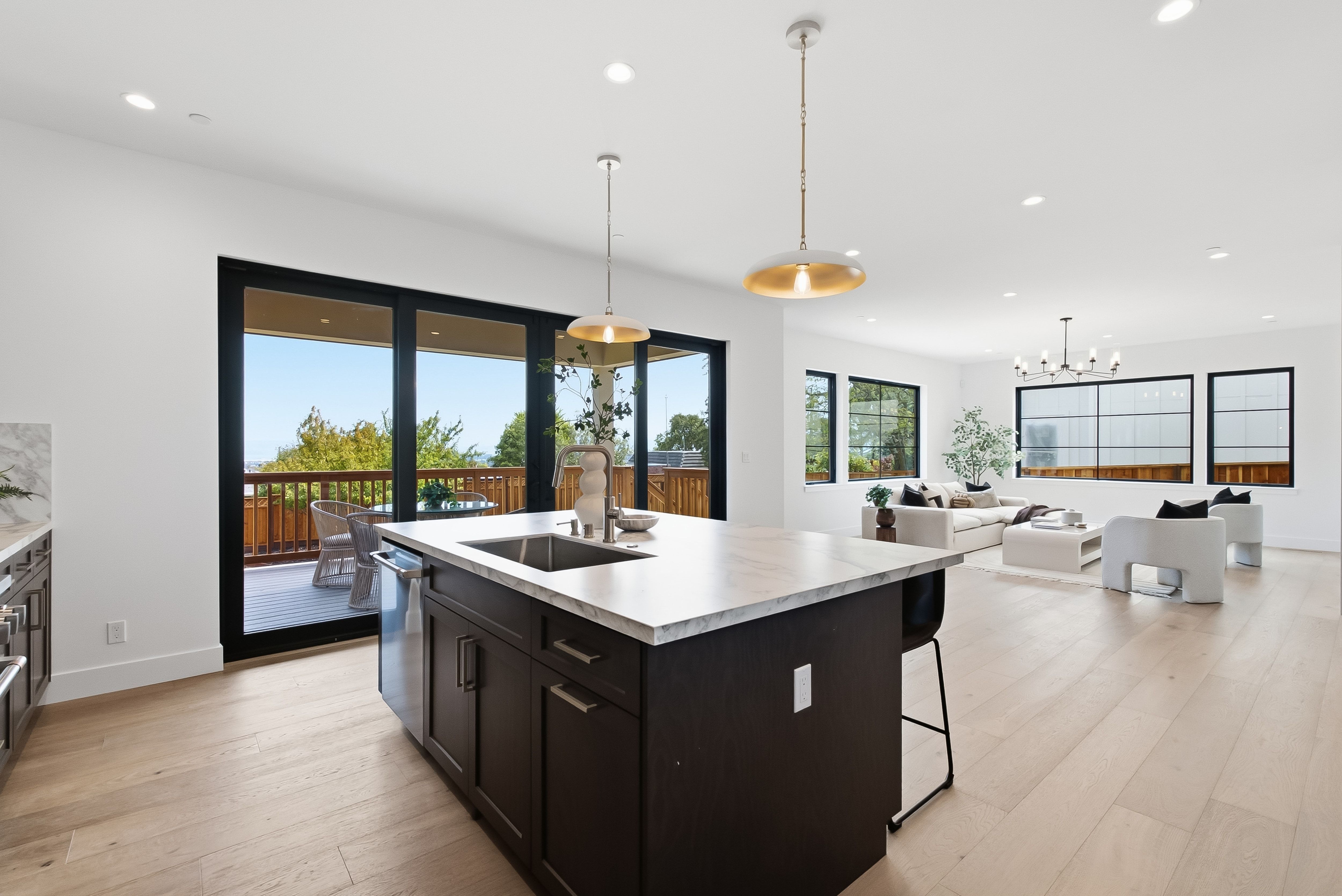  Quality Built New Construction in Emerald Hills - 物件實景